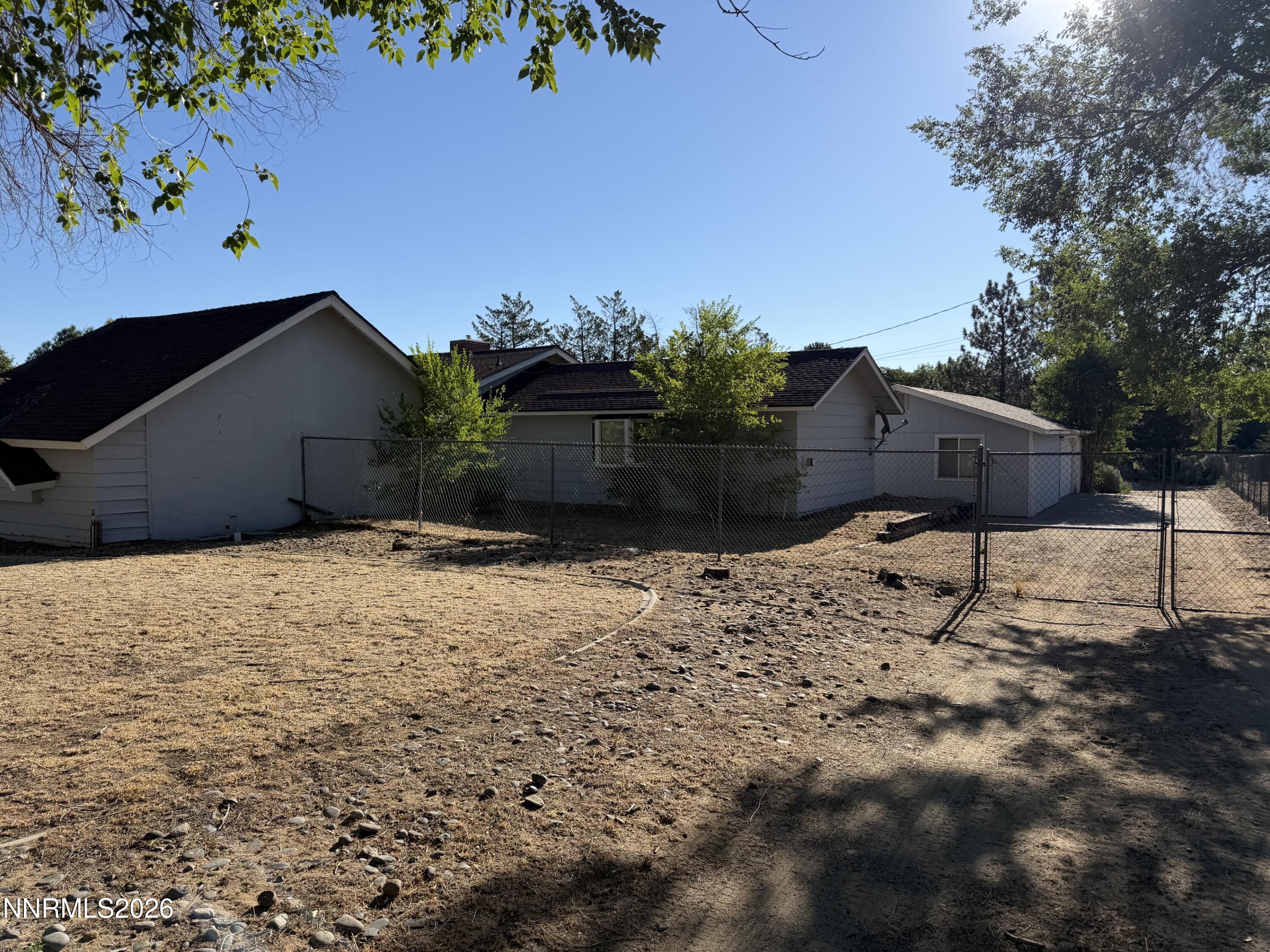 3673 Green Acre Drive Property Photo 5