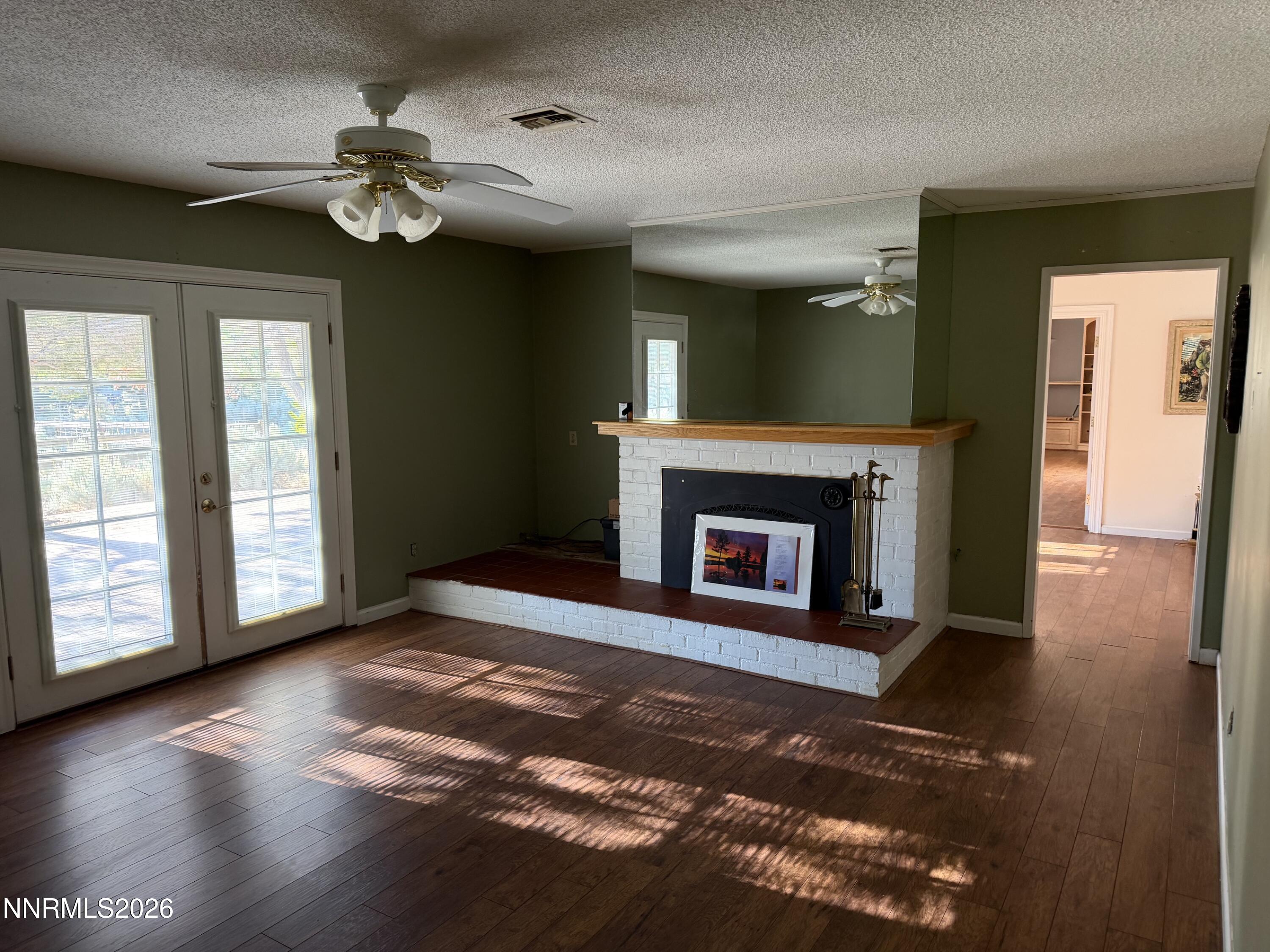 3673 Green Acre Drive Property Photo 6