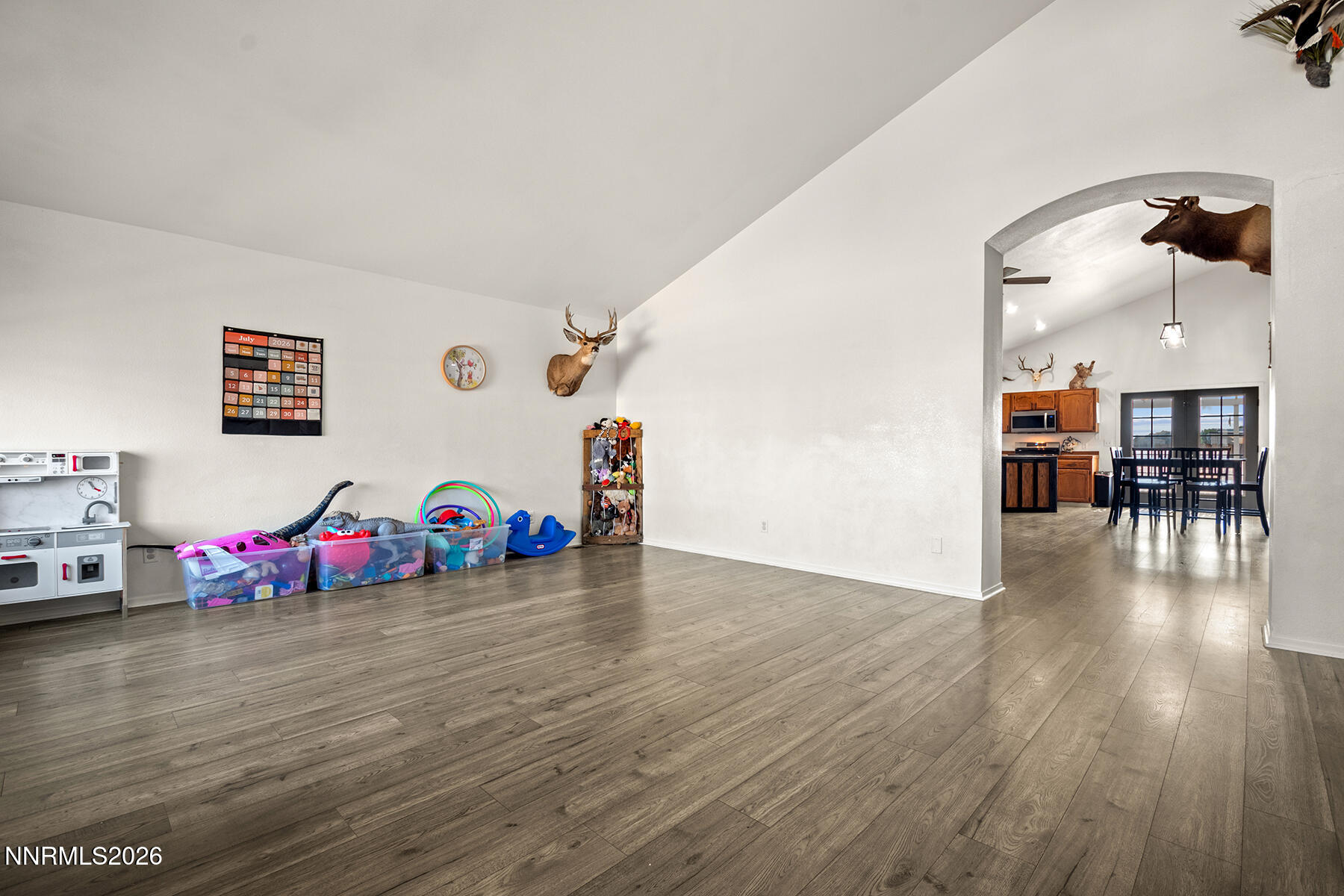 1057 Deena Way Property Photo 4