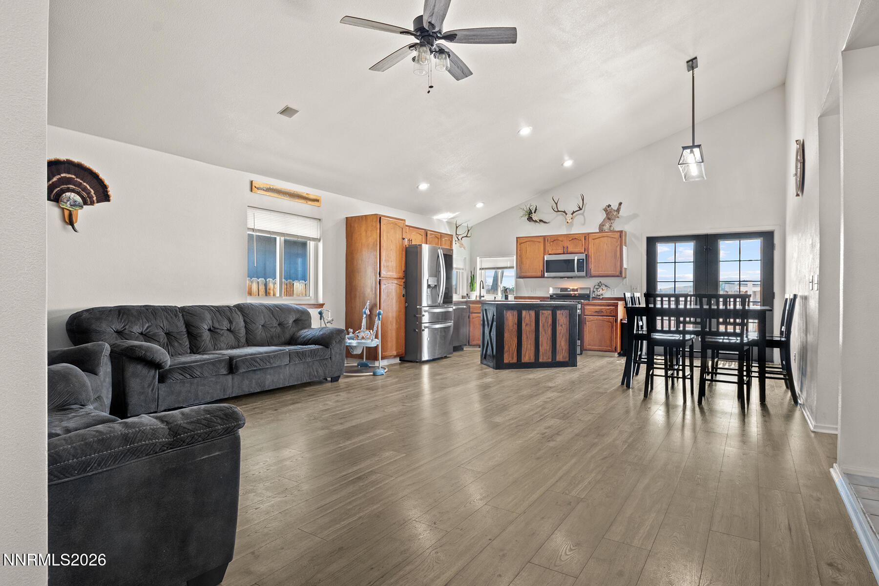 1057 Deena Way Property Photo 15