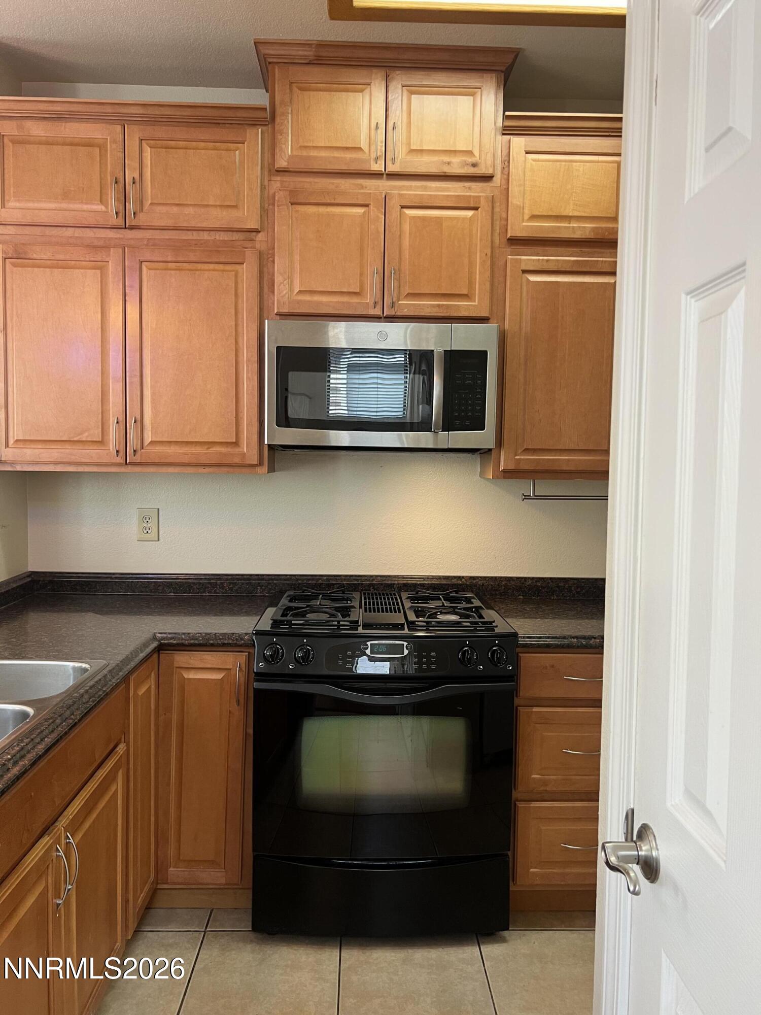 4335 Leeward Lane Property Photo 11