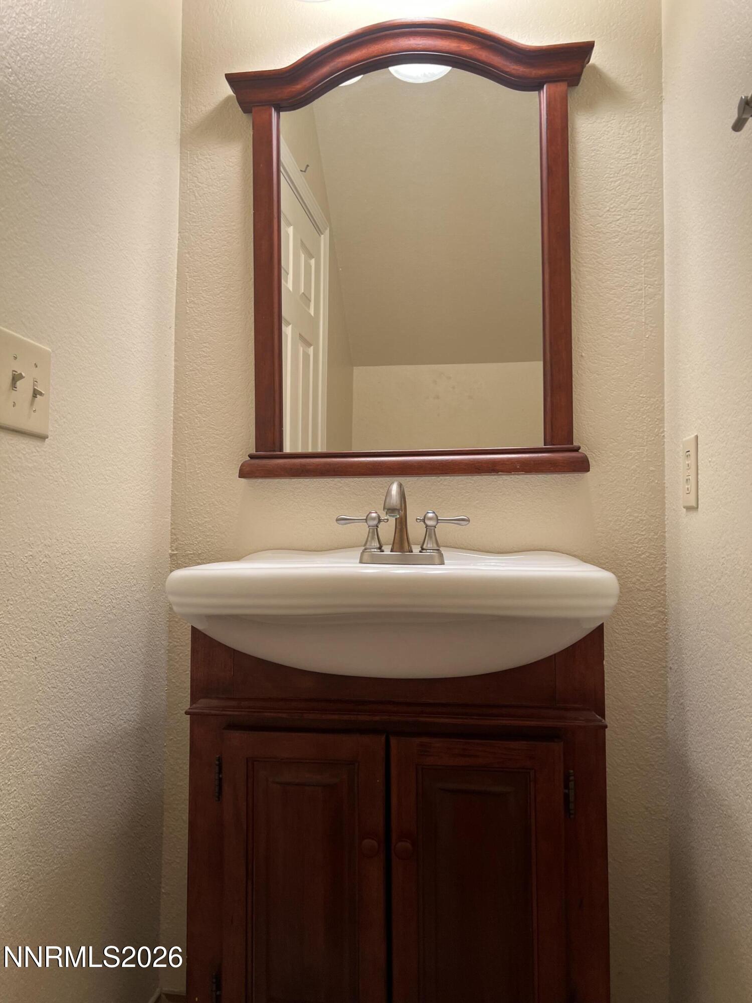 4335 Leeward Lane Property Photo 12
