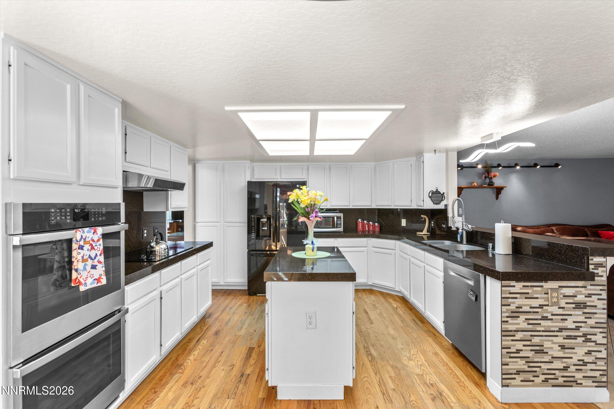 6607 Enchanted Valley Drive Property Photo 12