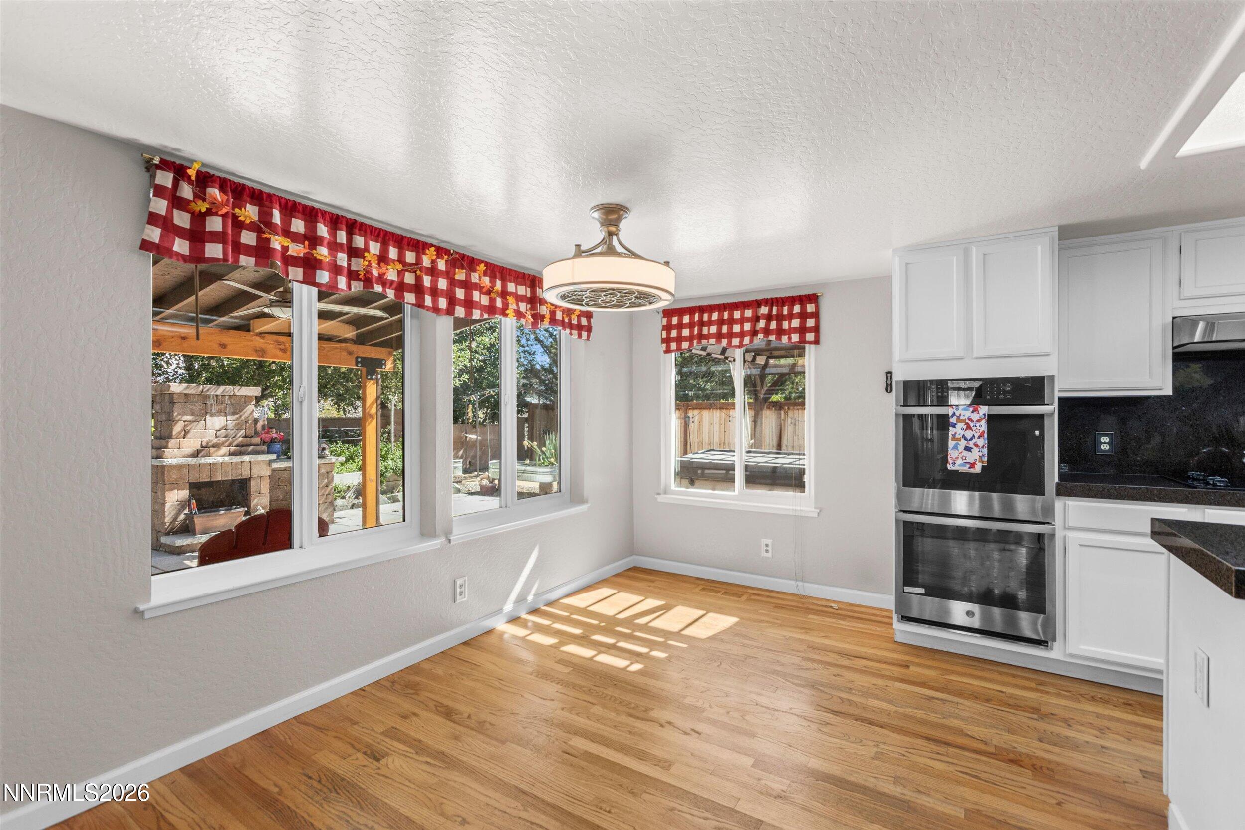 6607 Enchanted Valley Drive Property Photo 14