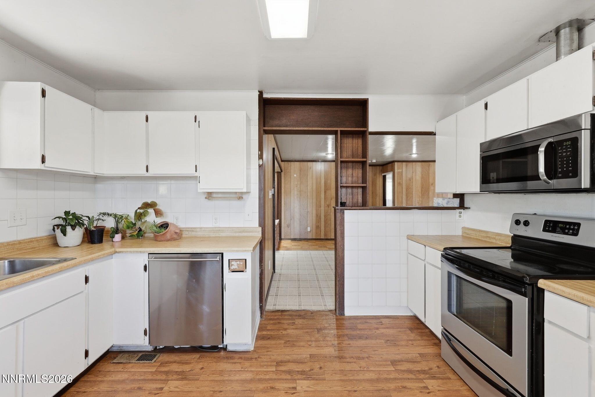 5364 Woods Drive Property Photo 8