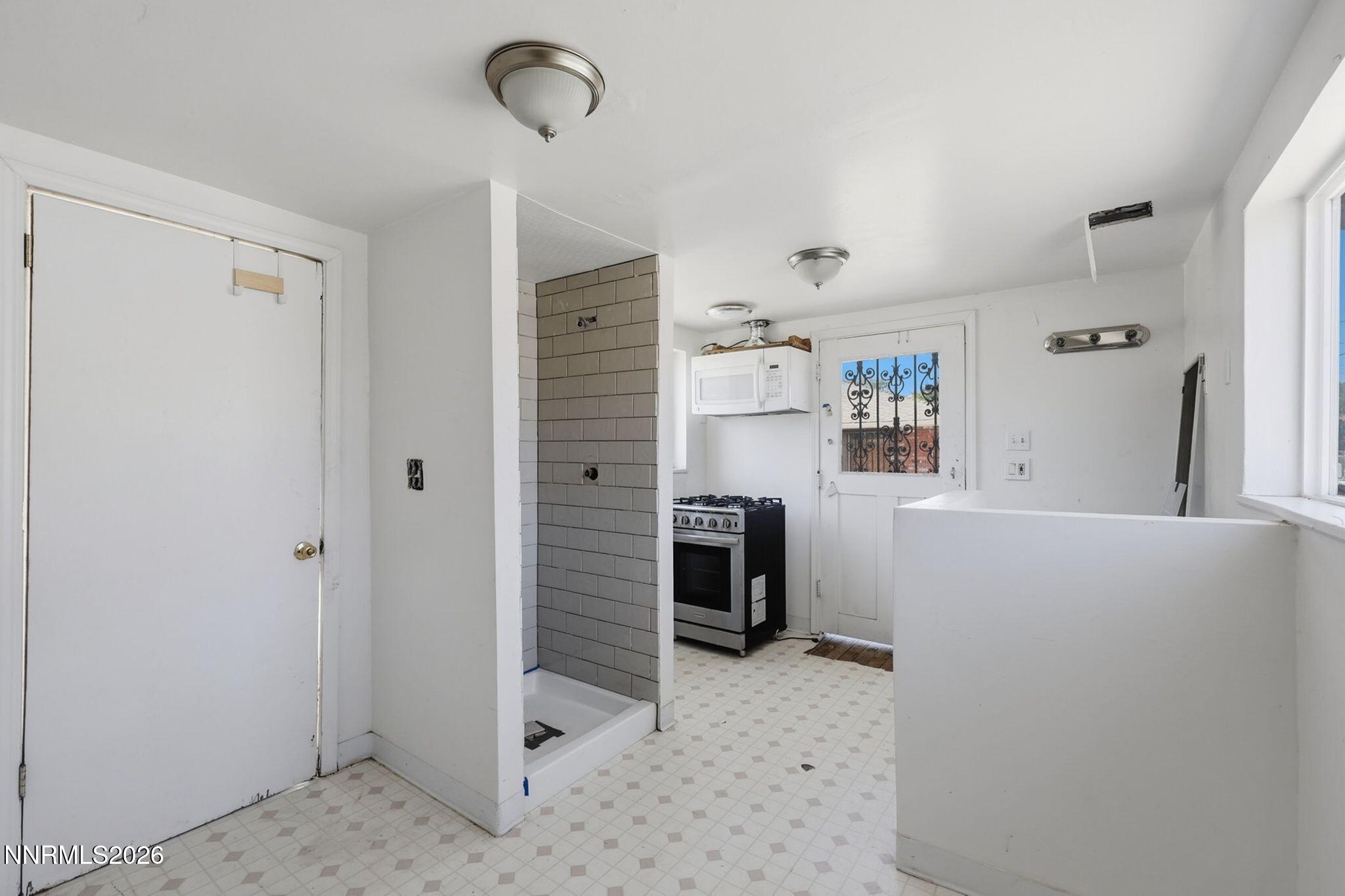 5364 Woods Drive Property Photo 12