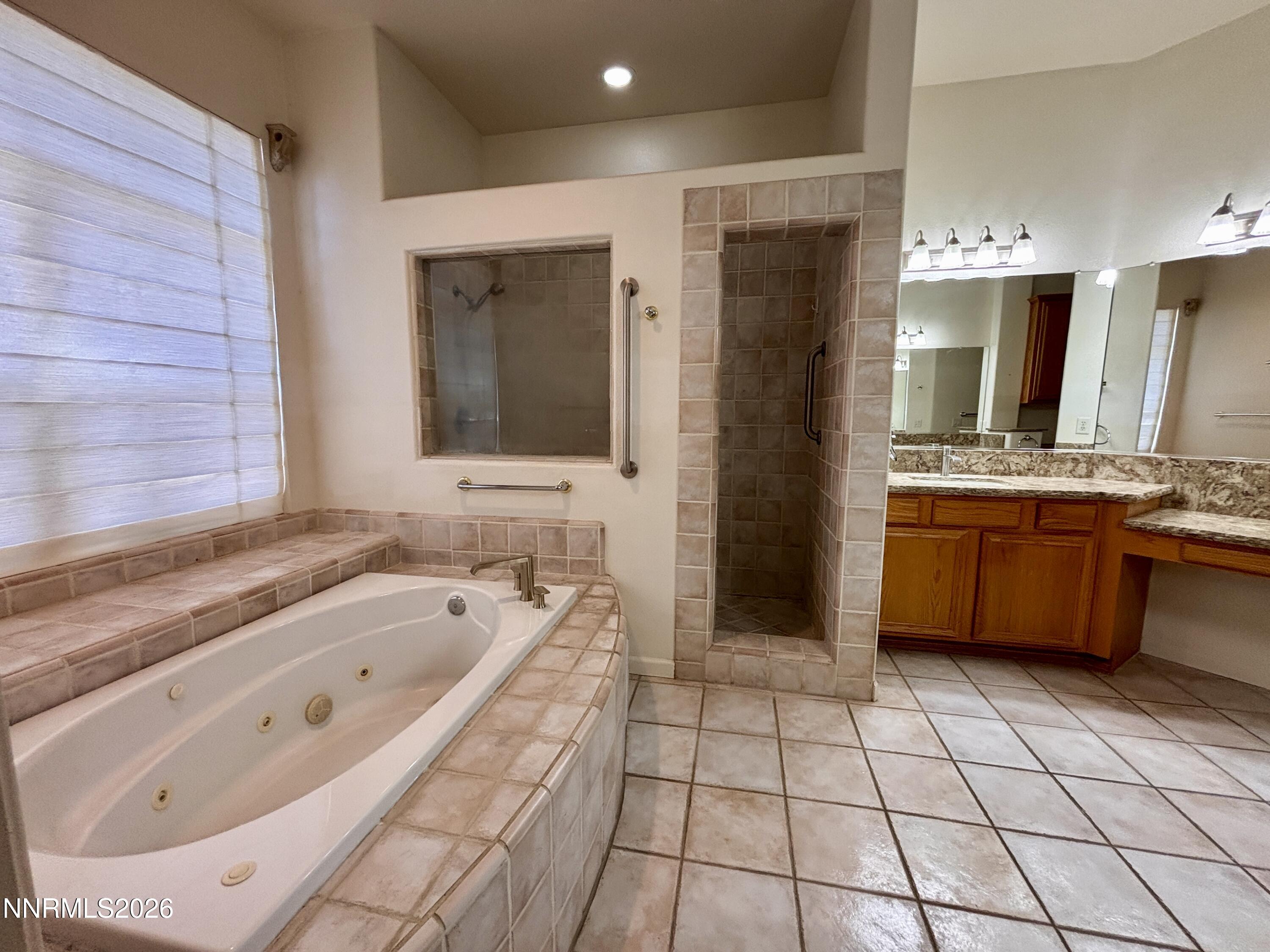 9933 Rio Bravo Drive Property Photo 27