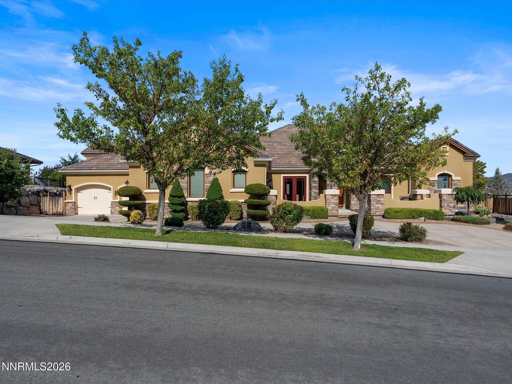 5885 Pala Mesa Drive Property Photo 8