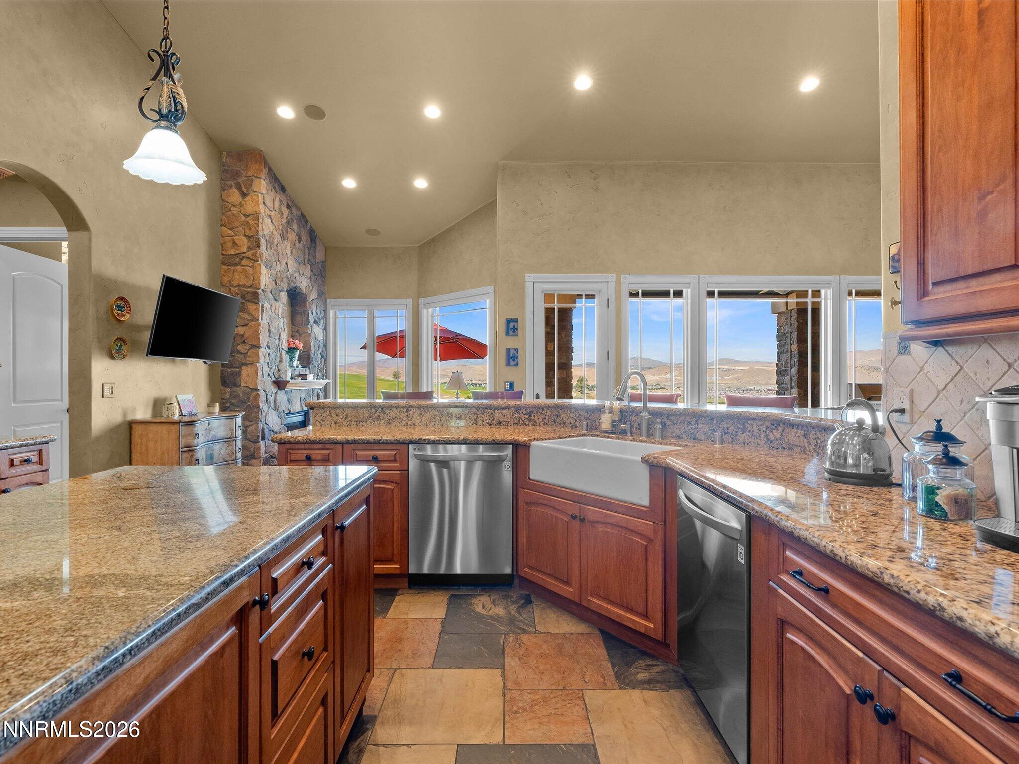 5885 Pala Mesa Drive Property Photo 34