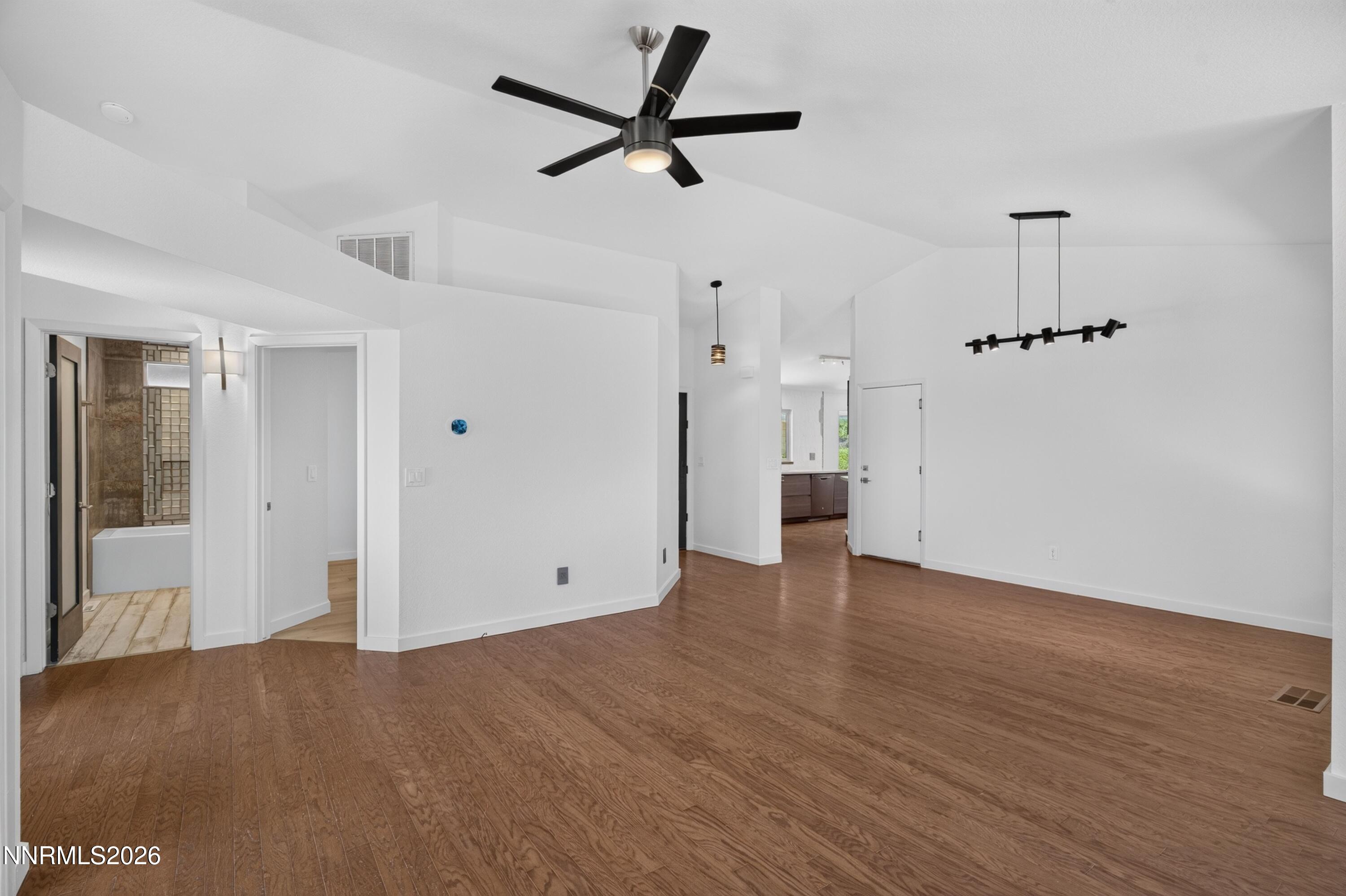 2446 Skyview Drive Property Photo 11