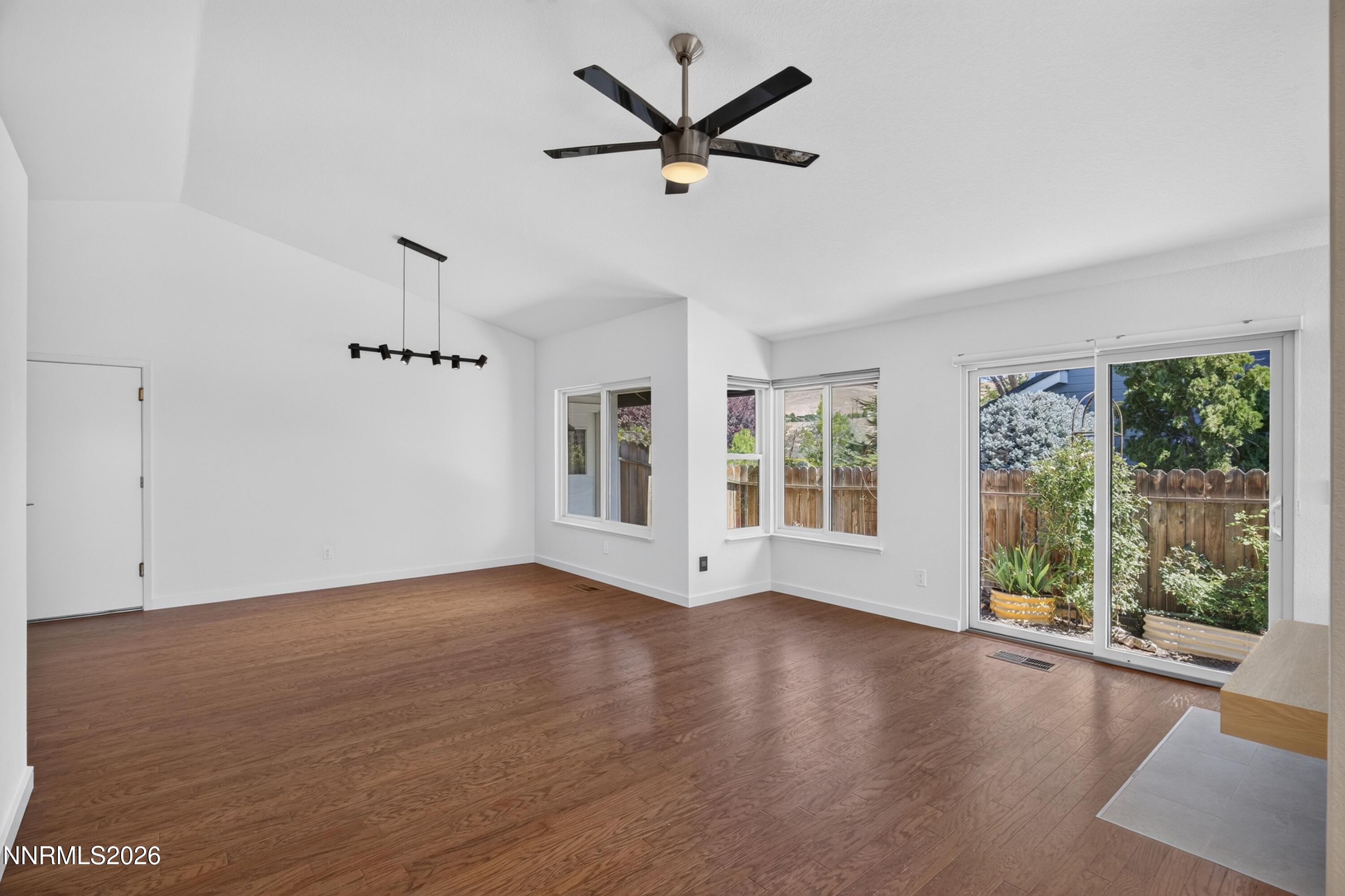 2446 Skyview Drive Property Photo 12