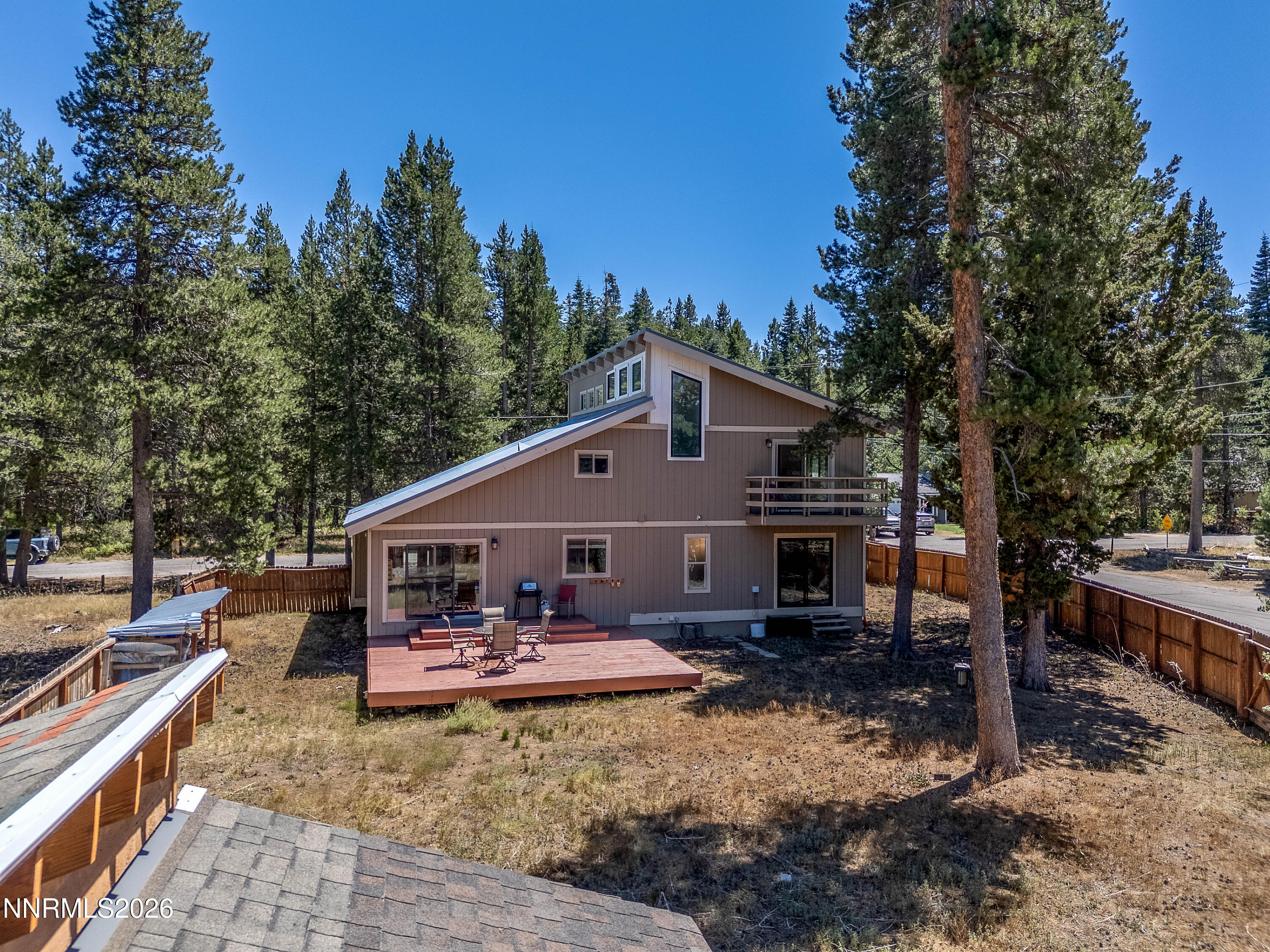 1029 Modoc Way Property Photo 4