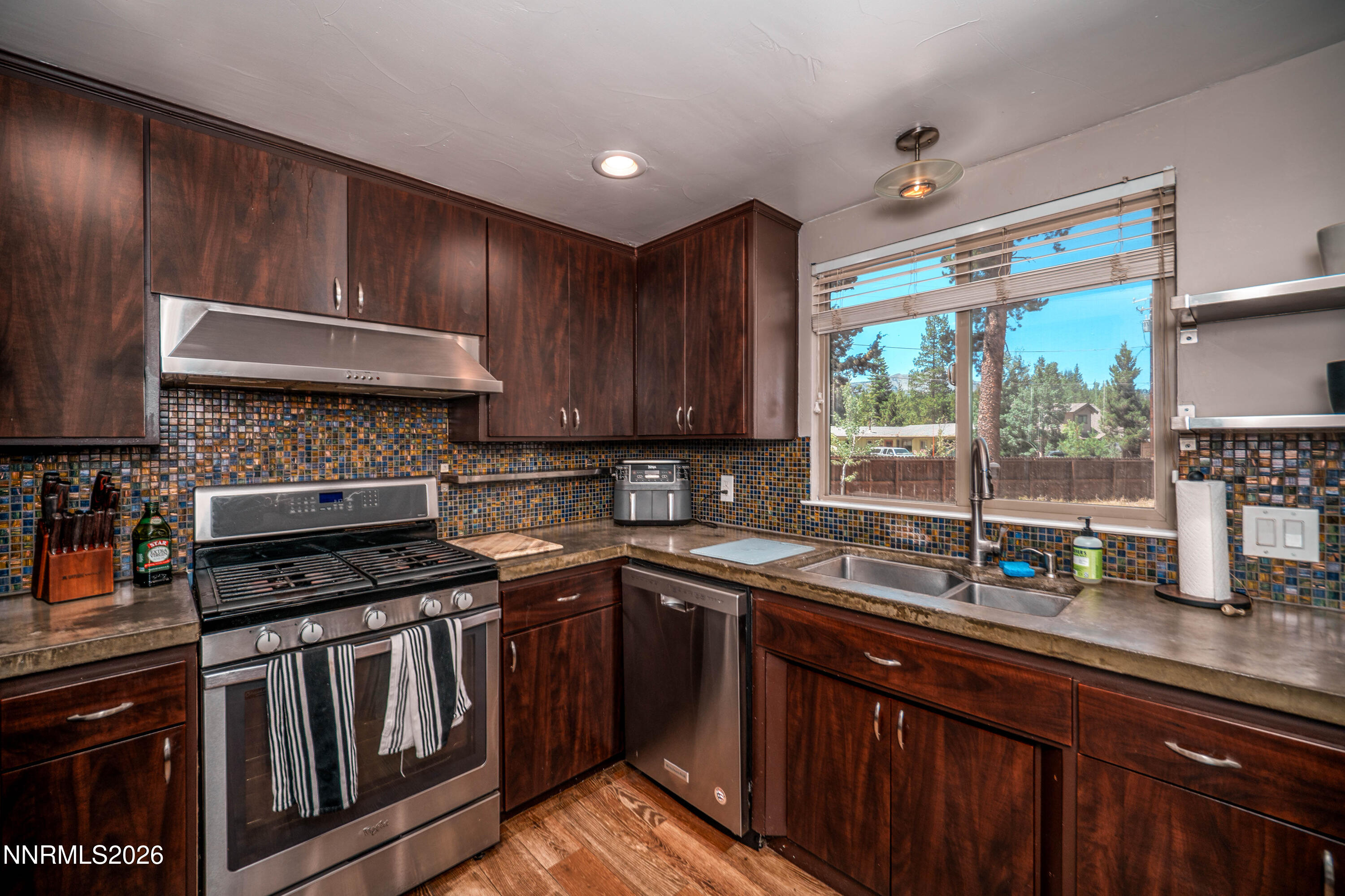 1029 Modoc Way Property Photo 15