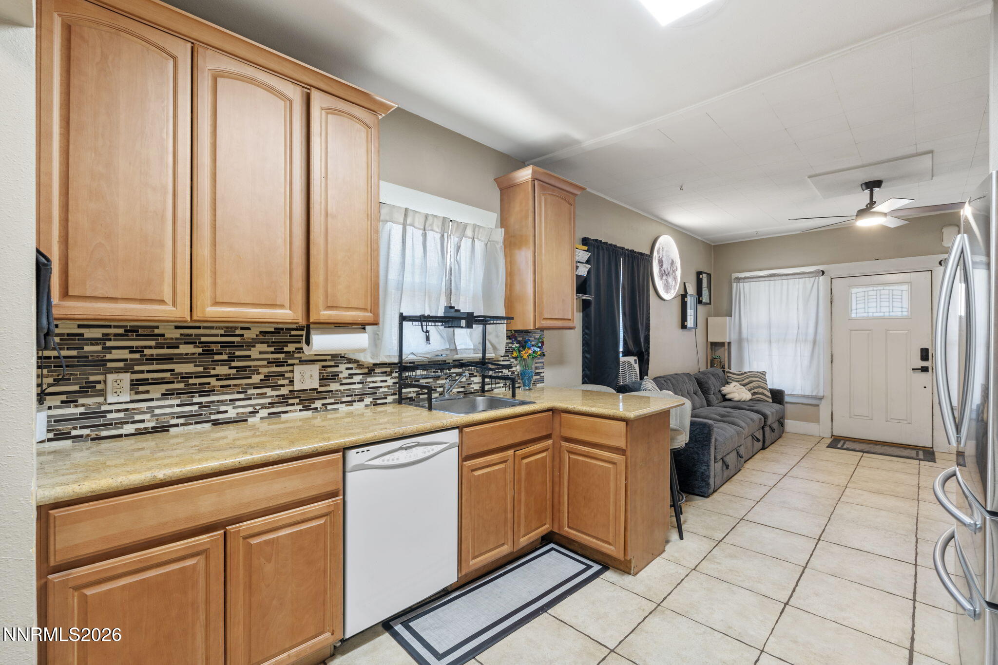 1558 A Street Property Photo 11