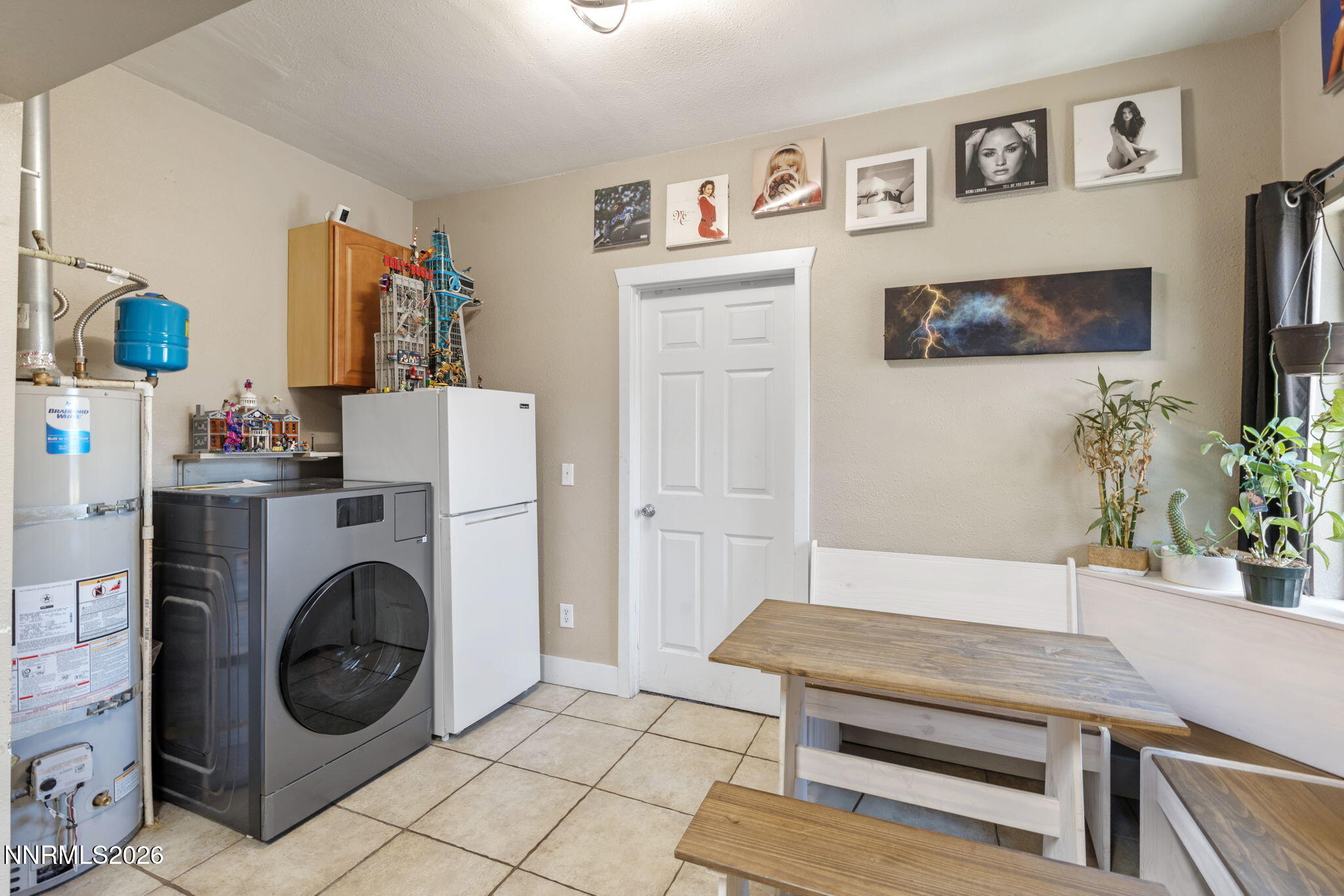 1558 A Street Property Photo 13