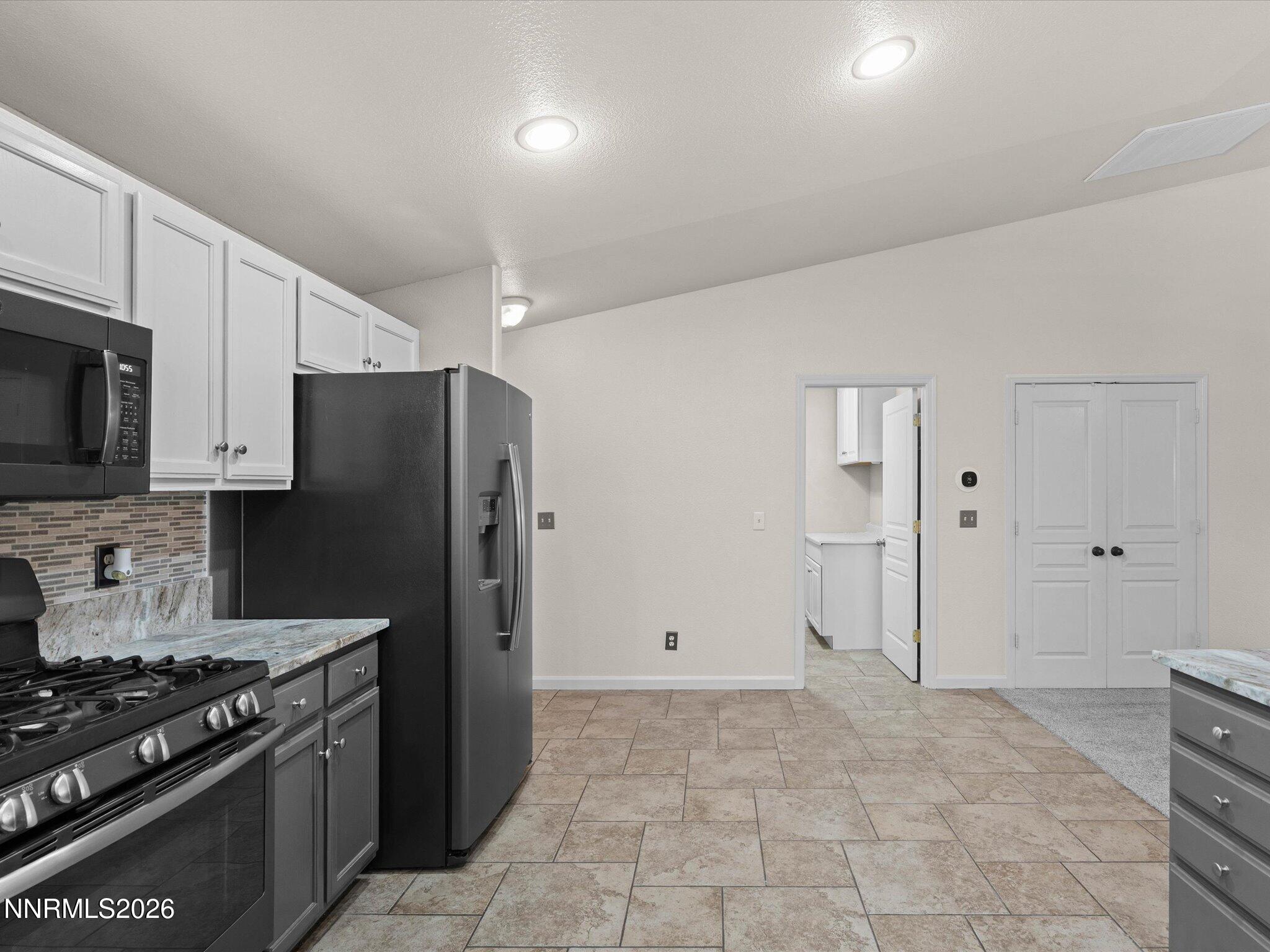 1643 Meadows Avenue Property Photo 18