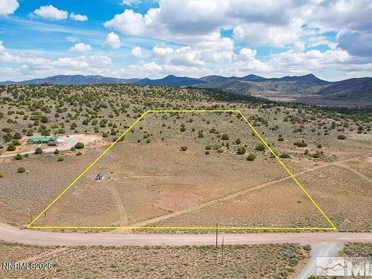 4250 Overland Road Property Photo 6