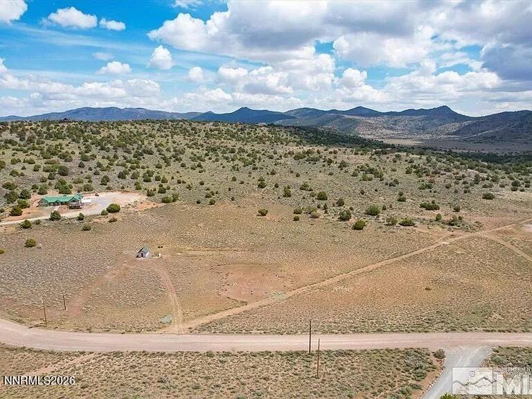 4250 Overland Road Property Photo 8