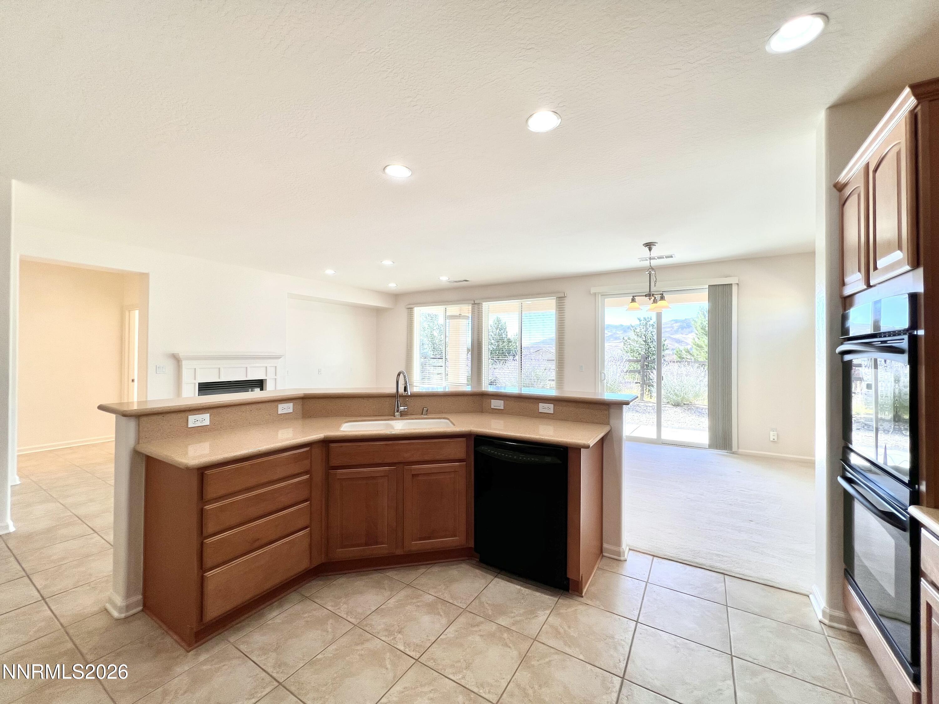 1135 Cliff Park Way Property Photo 4