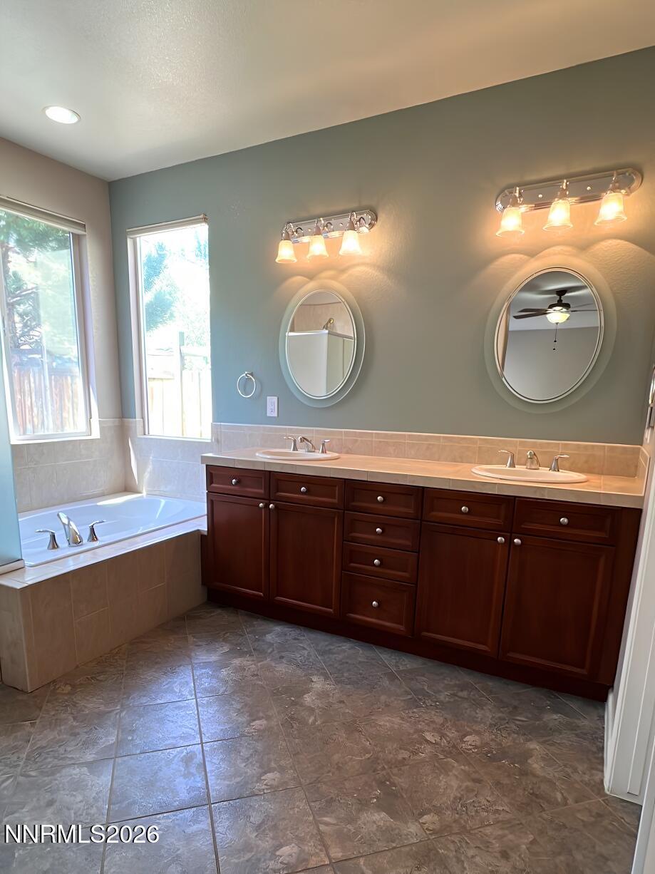 6242 Ten Mile Court Property Photo 11