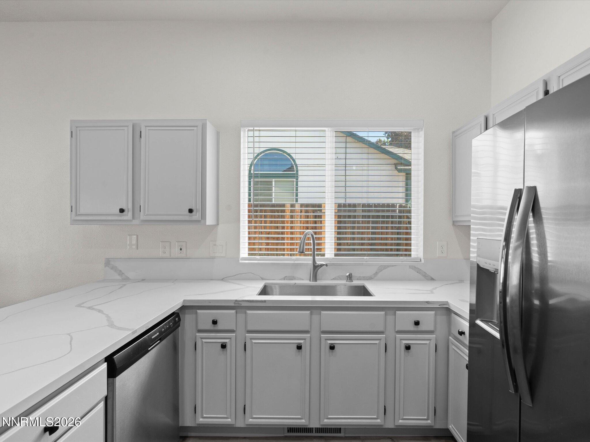 8620 Silver Shores Drive Property Photo 15