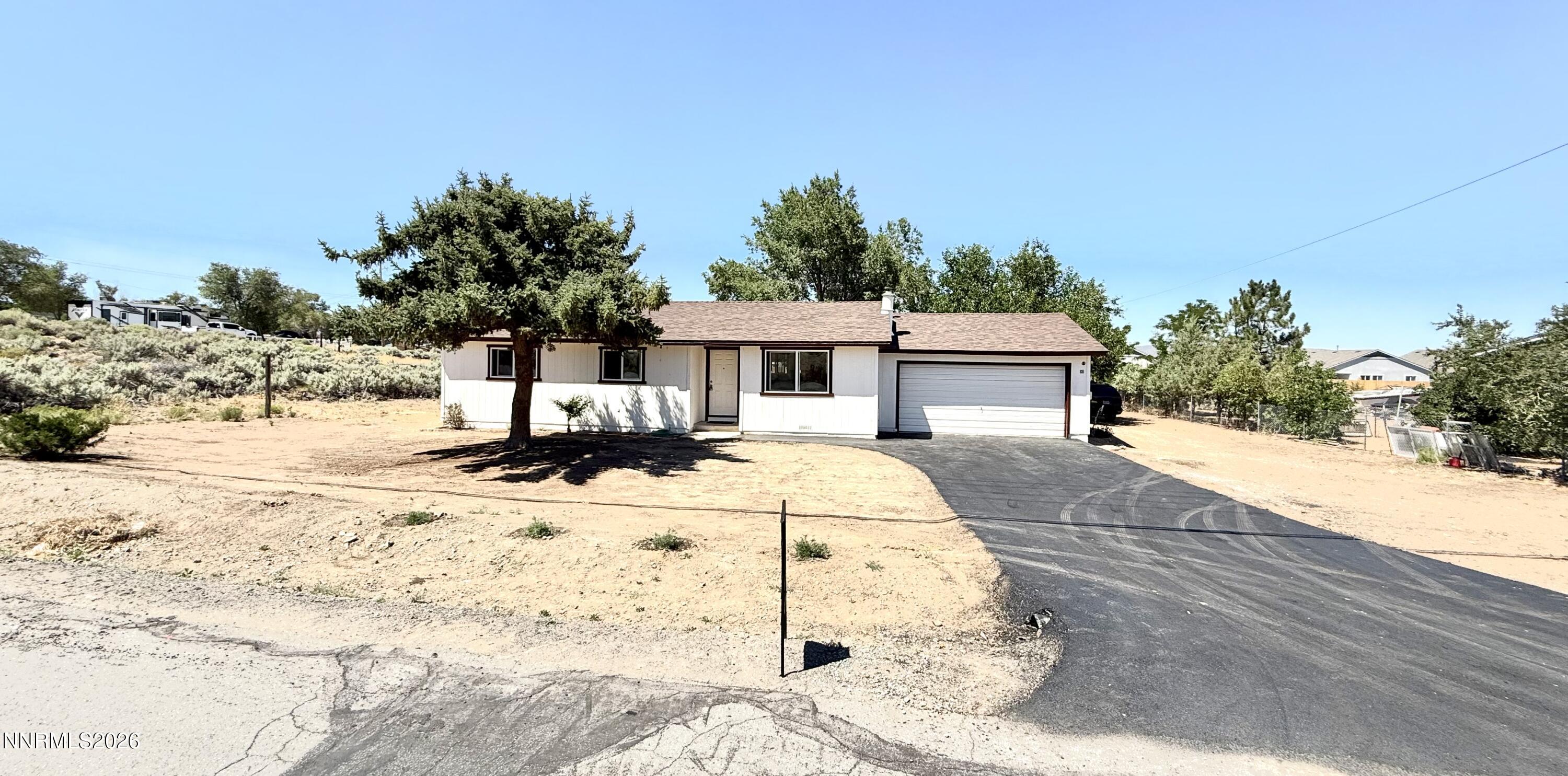 7915 Tholl Drive Property Photo 1