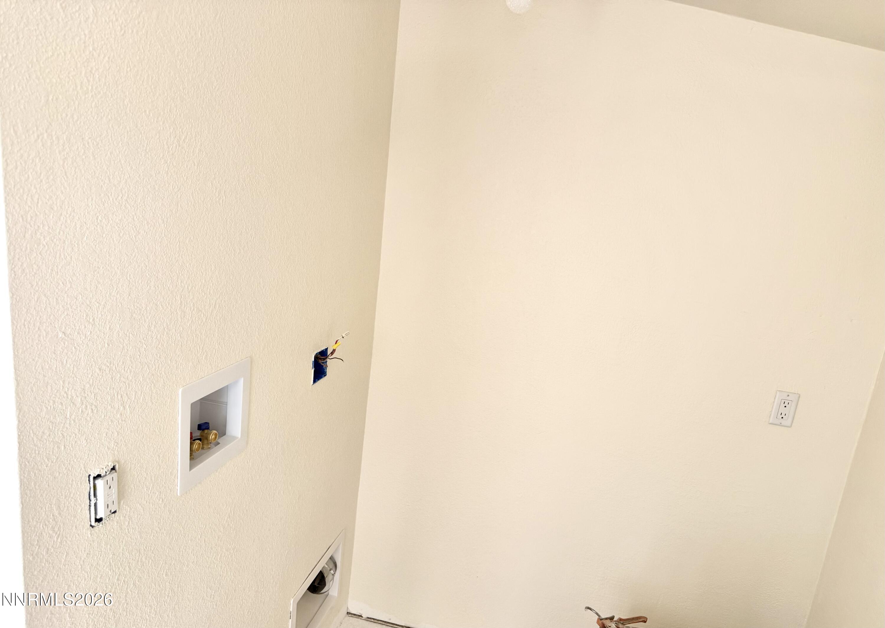 7915 Tholl Drive Property Photo 57