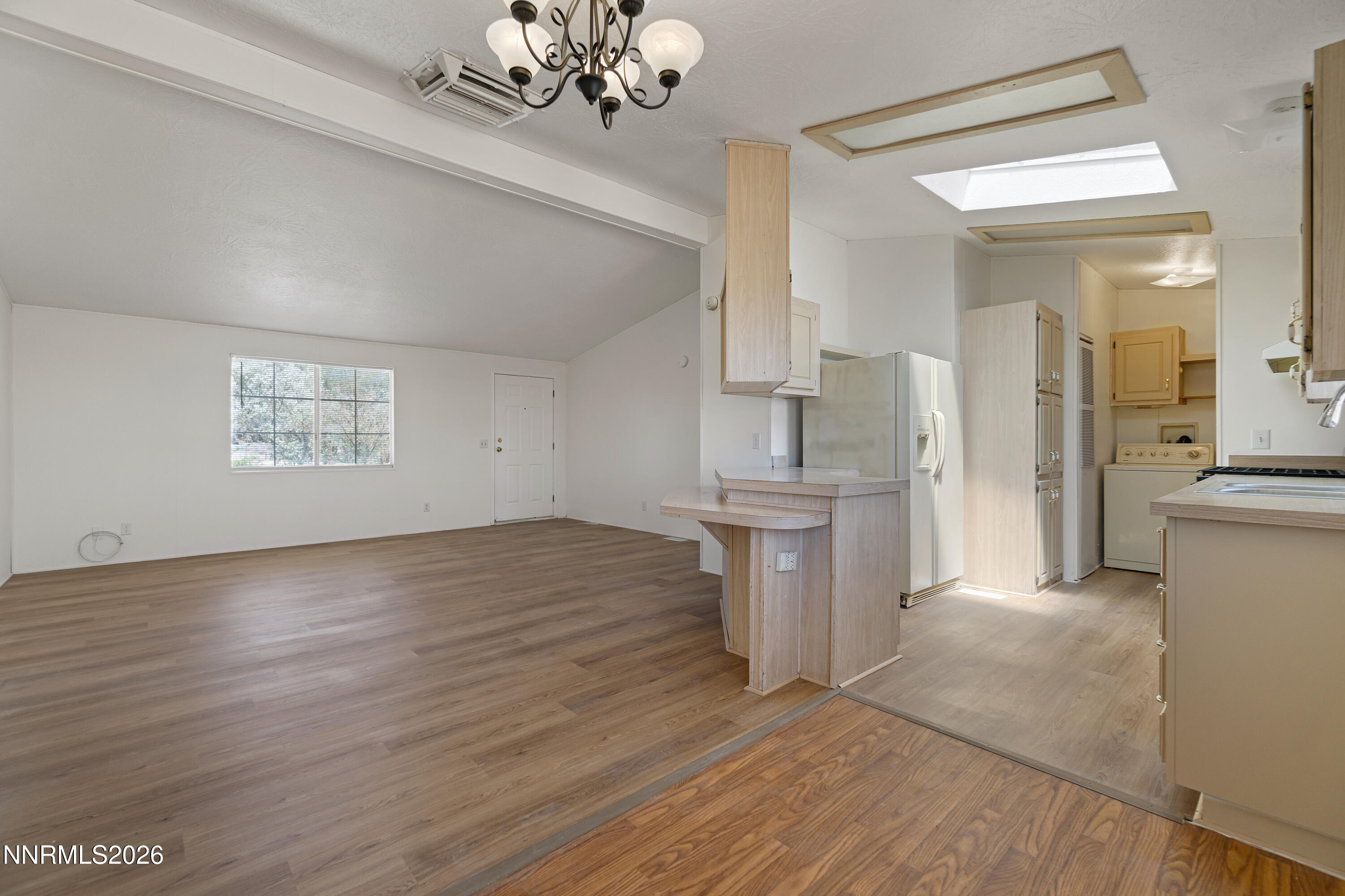 4210 Deodar Street Property Photo 16