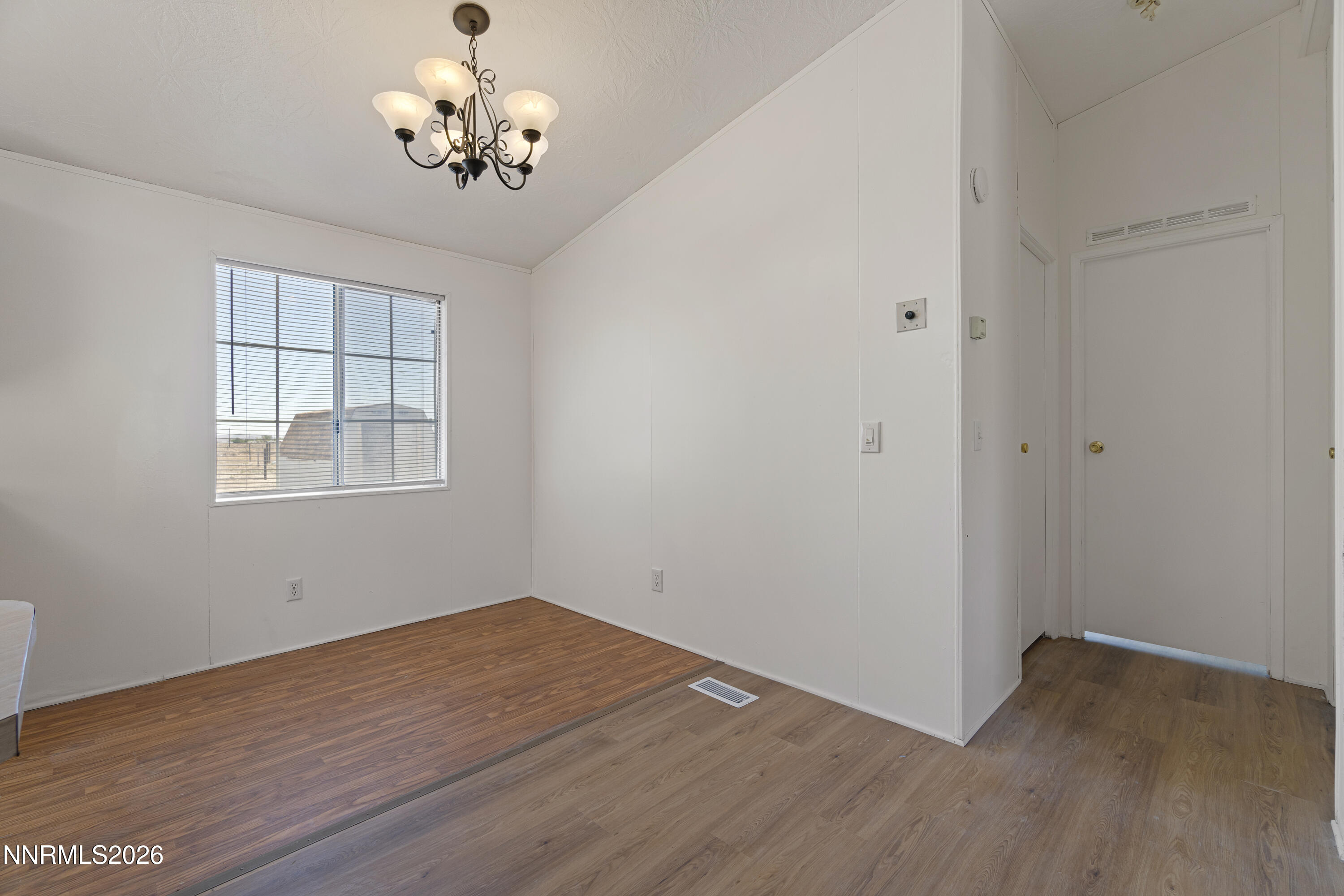 4210 Deodar Street Property Photo 17