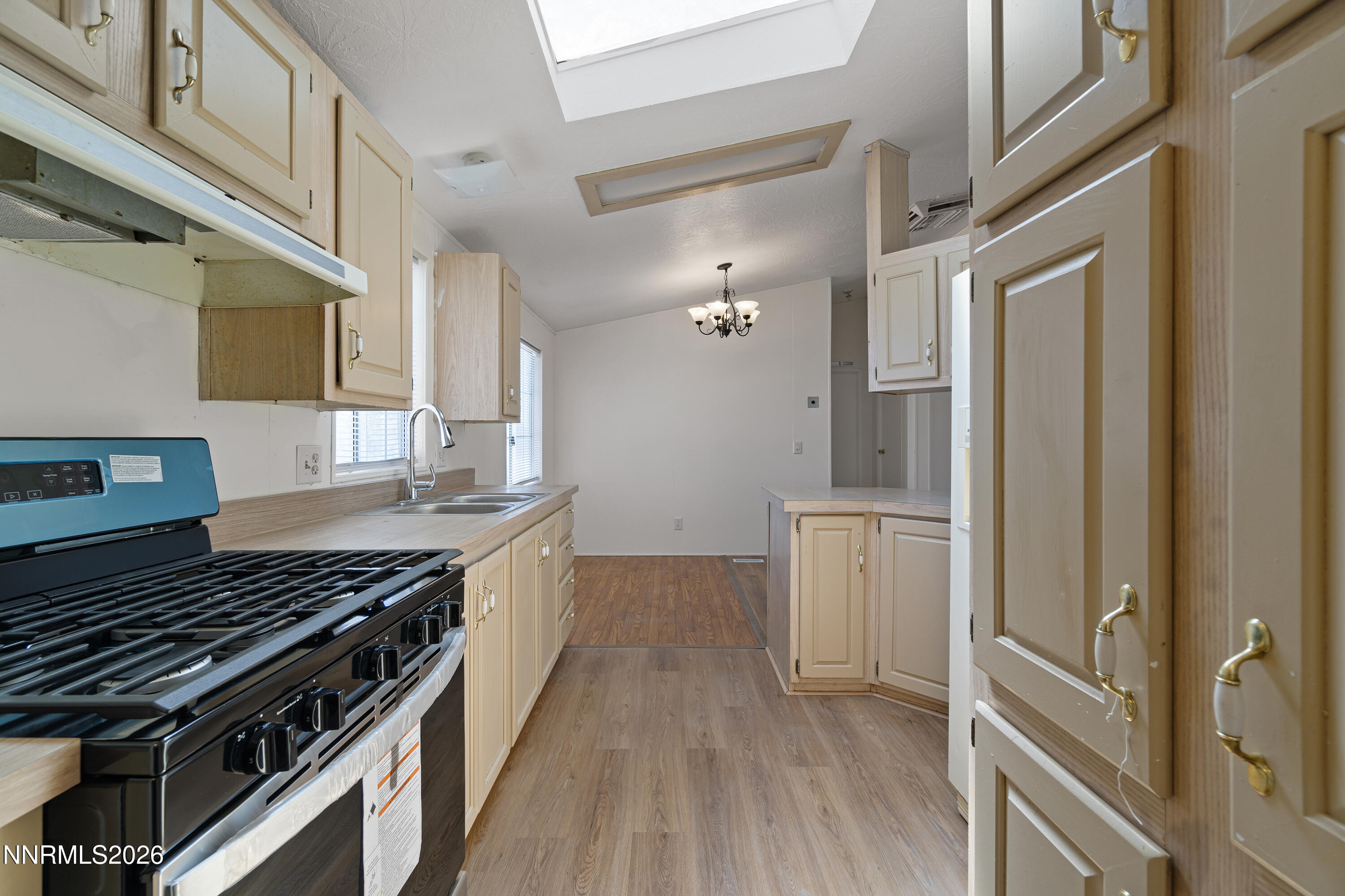 4210 Deodar Street Property Photo 21