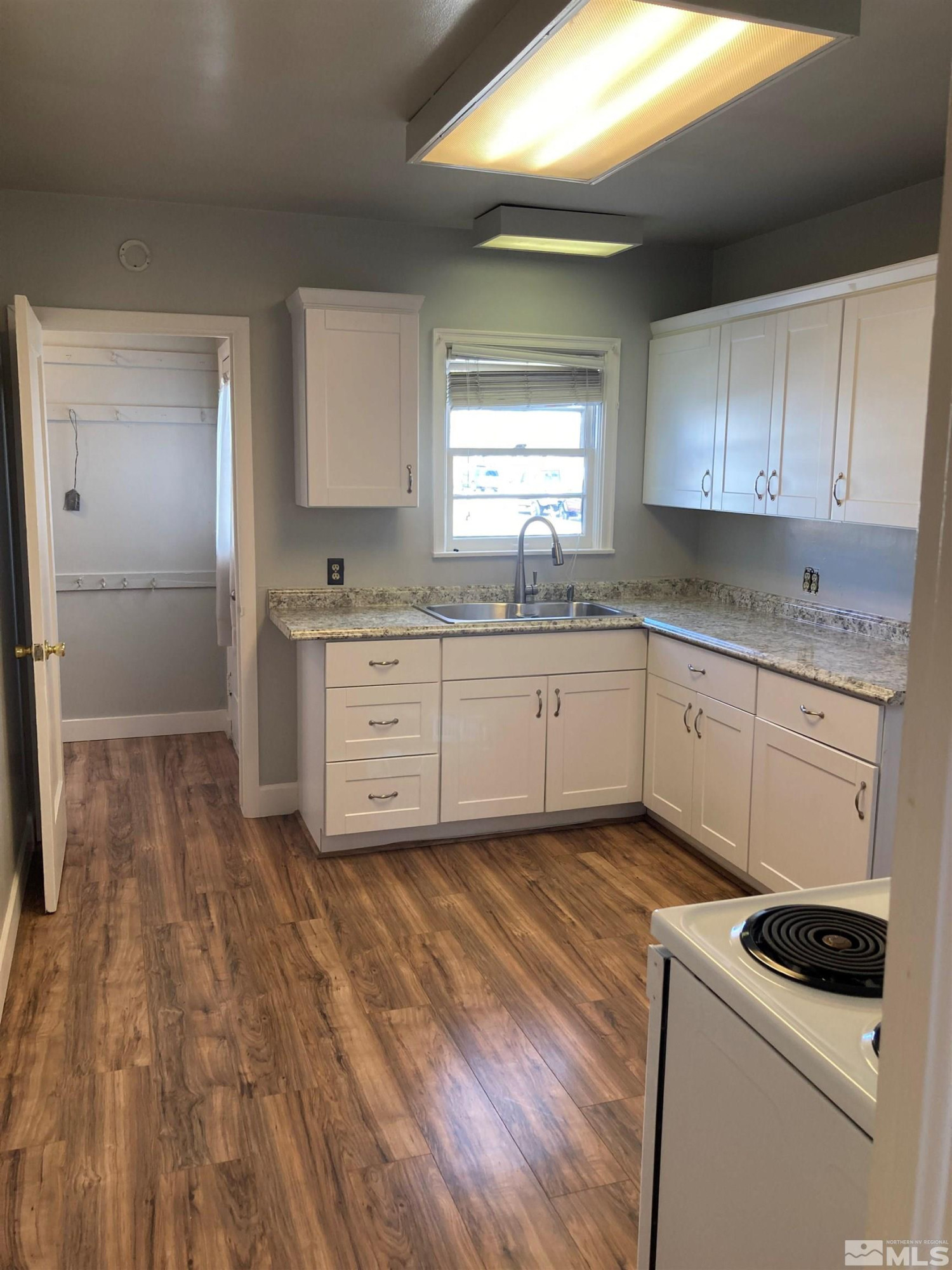 739 16th Street Property Photo 5