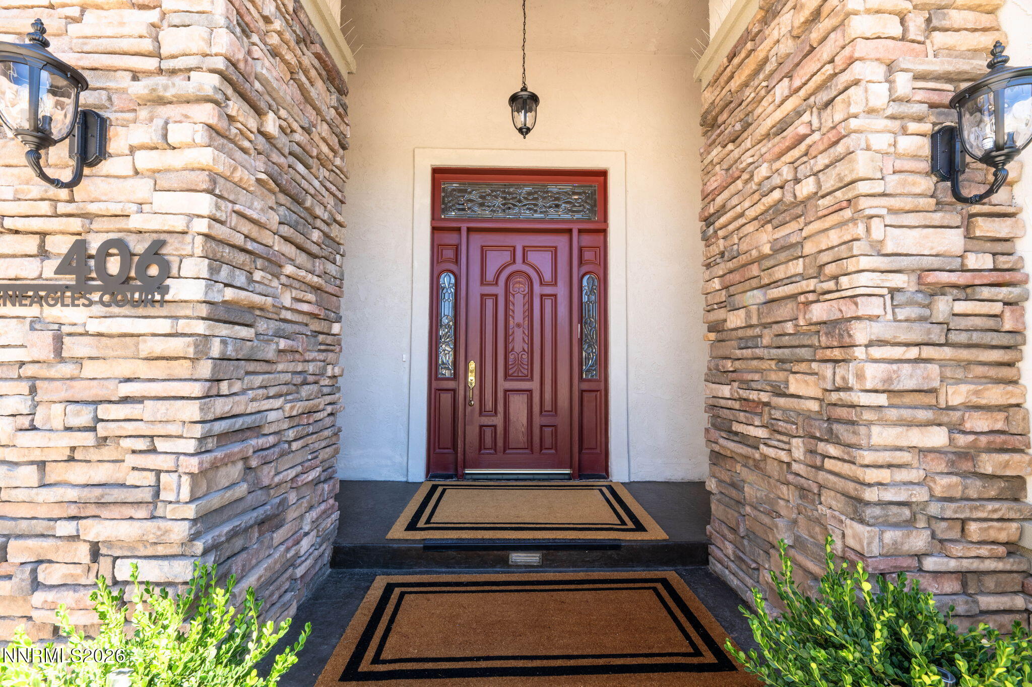 406 Gleneagles Court Property Photo 6