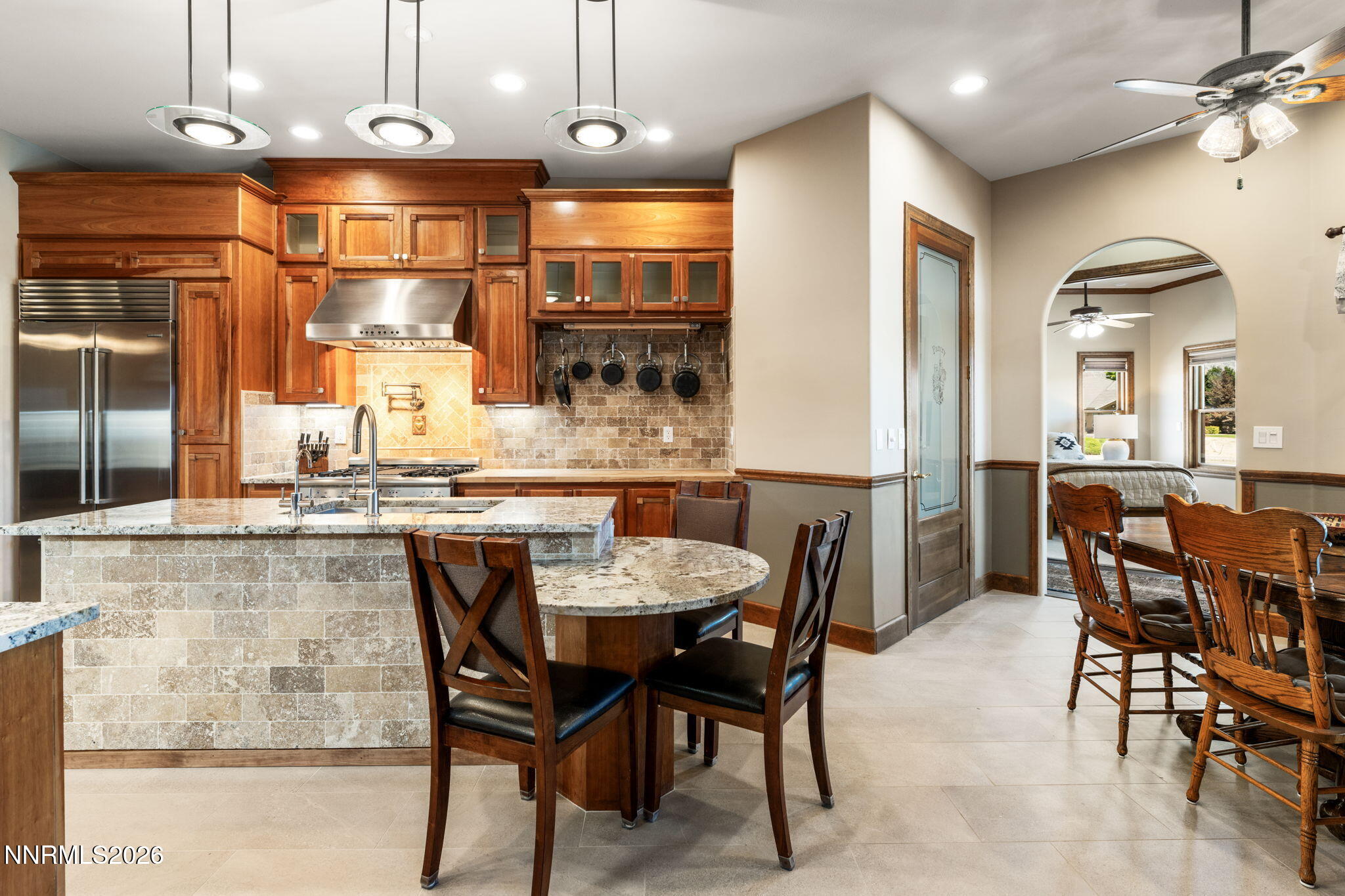 406 Gleneagles Court Property Photo 14