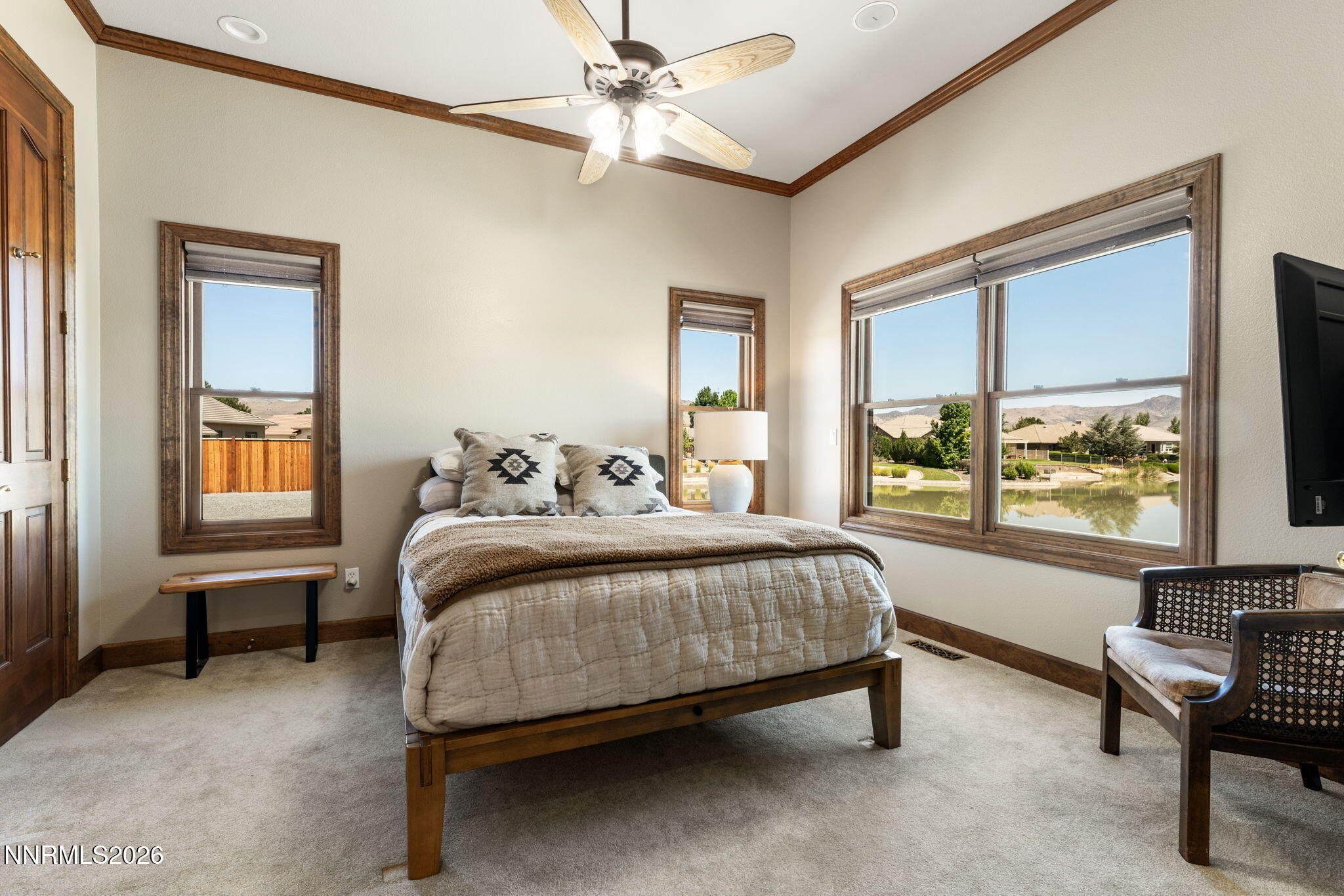 406 Gleneagles Court Property Photo 19