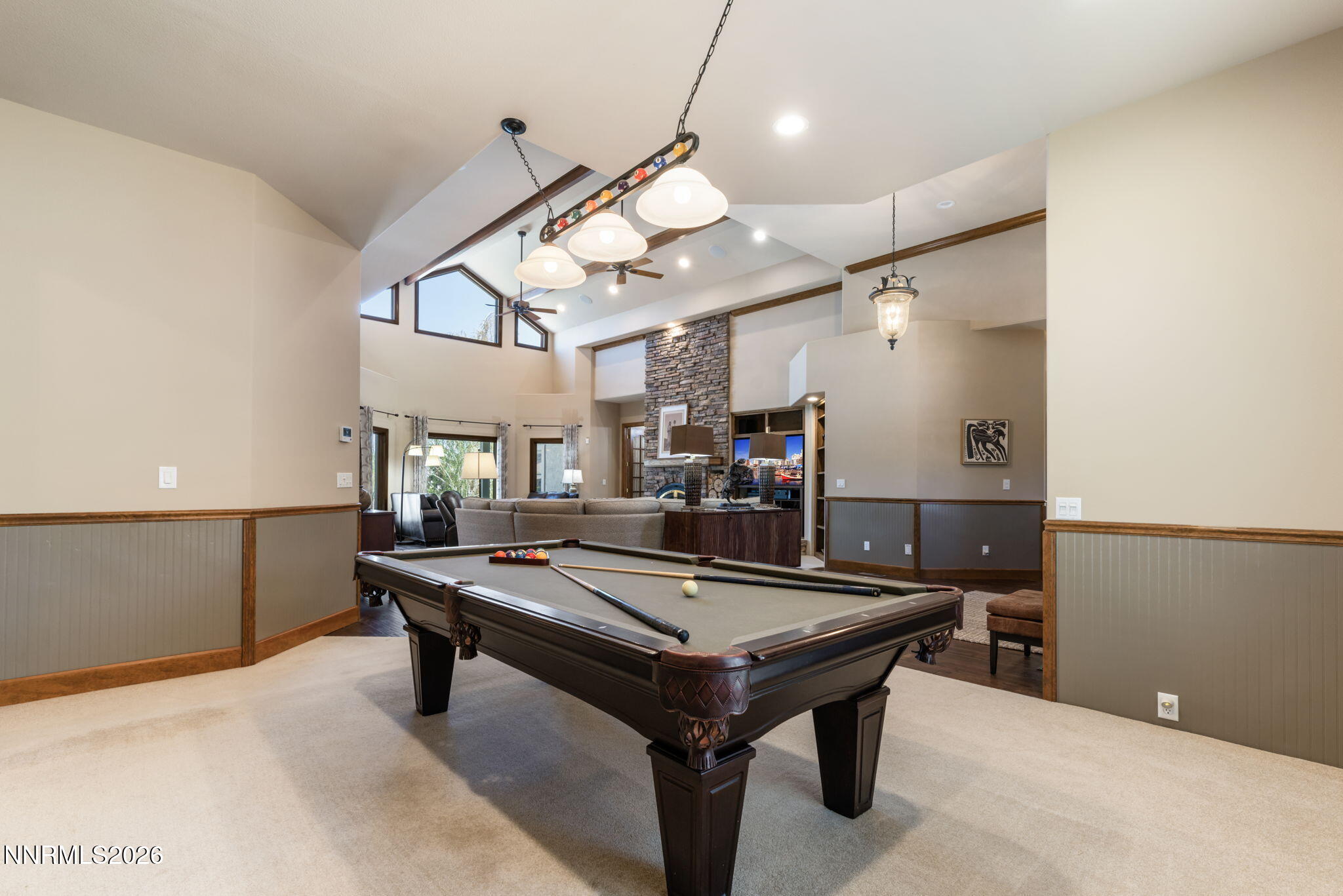 406 Gleneagles Court Property Photo 32