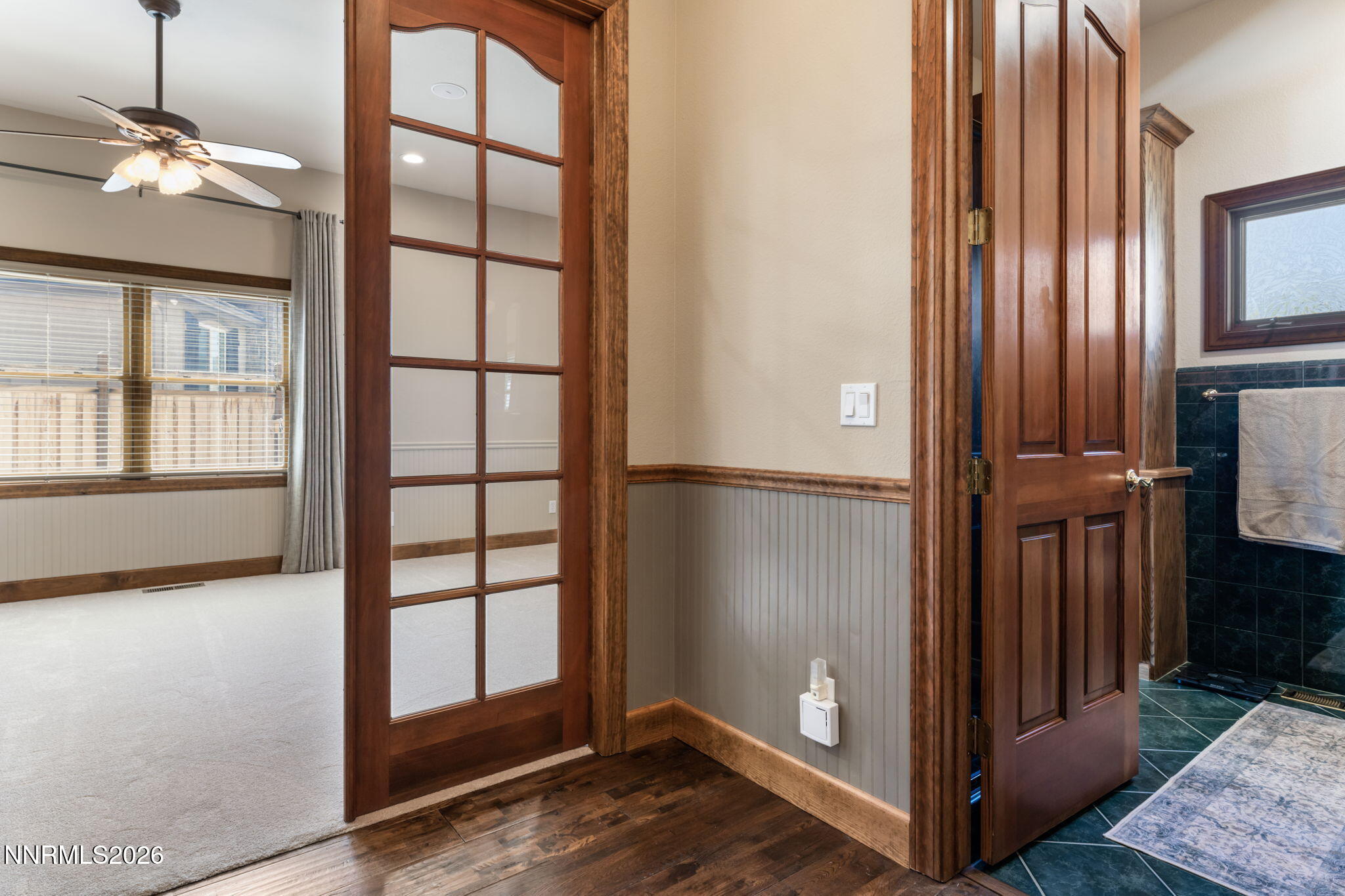 406 Gleneagles Court Property Photo 35