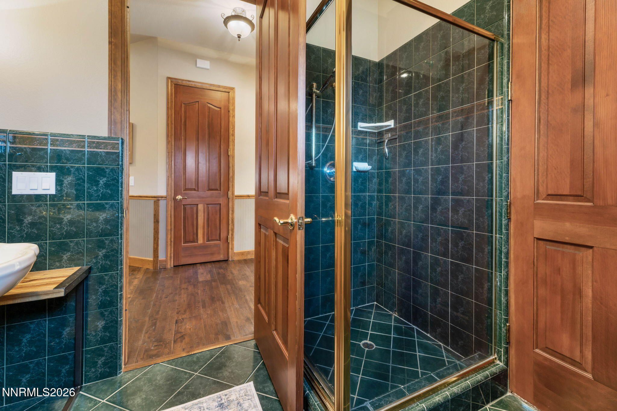 406 Gleneagles Court Property Photo 37