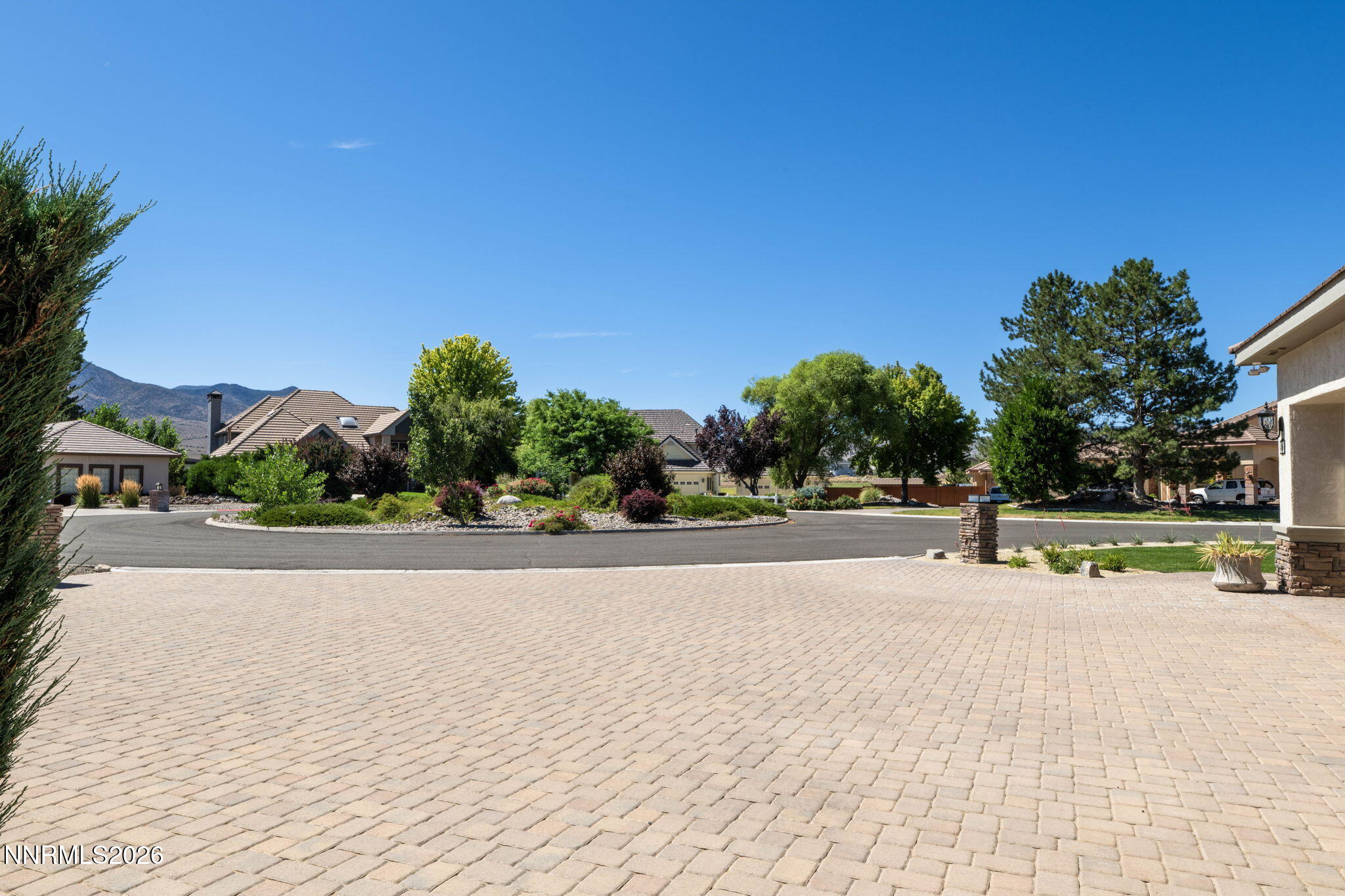 406 Gleneagles Court Property Photo 63