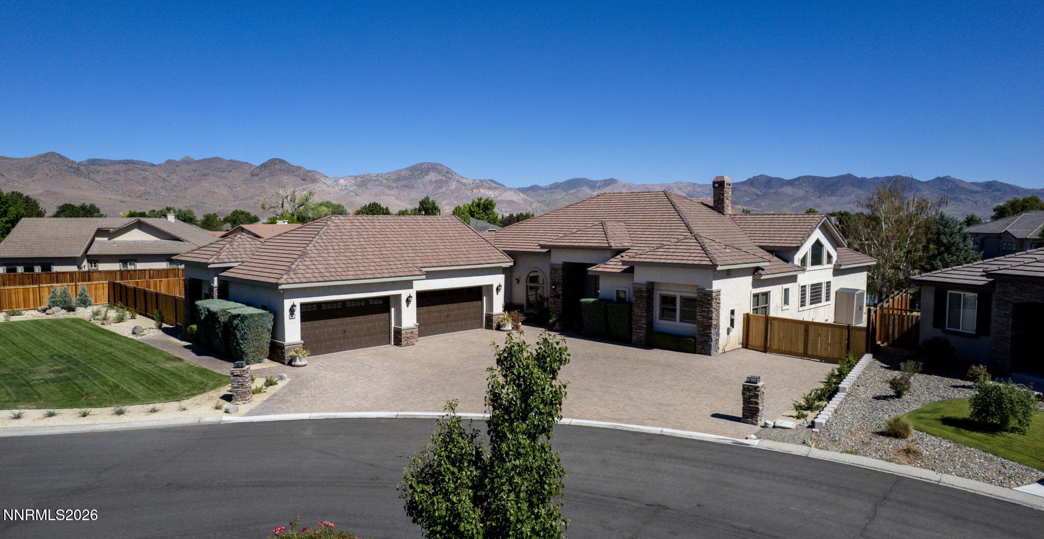 406 Gleneagles Court Property Photo 71
