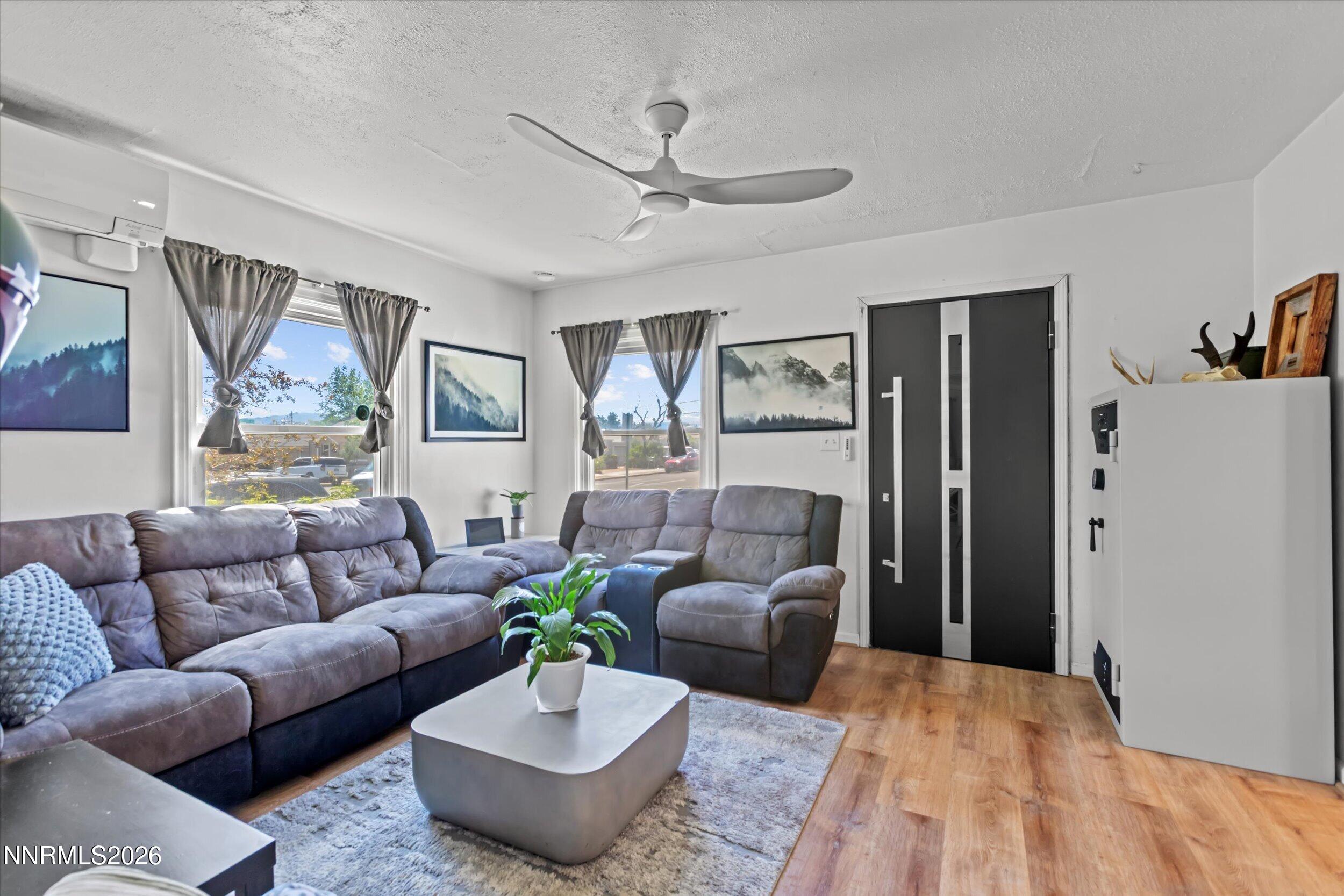 545 Claremont Street Property Photo 6