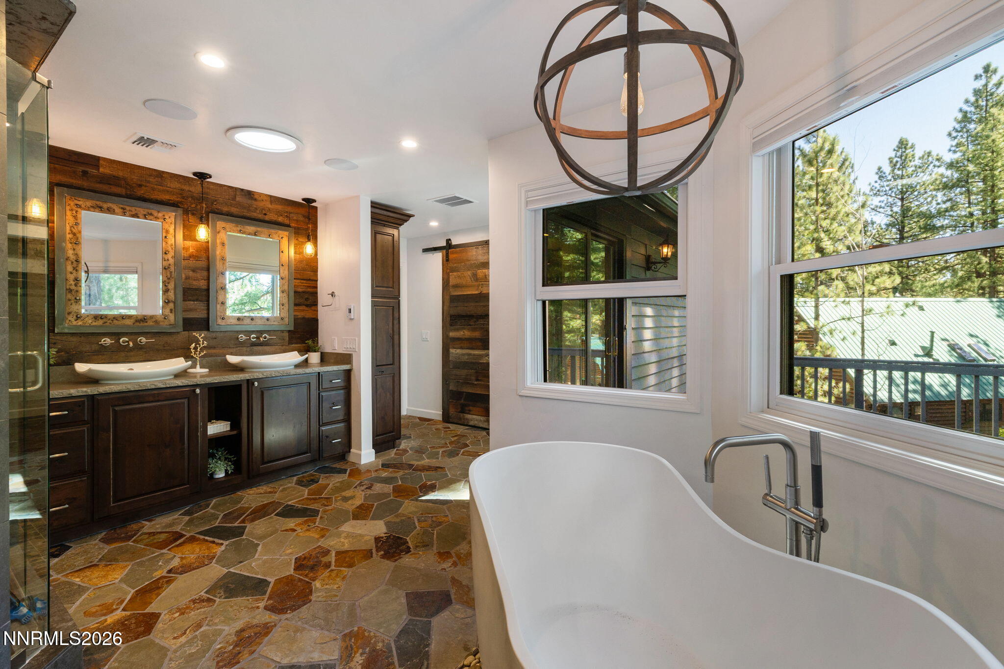 17010 Mountain Bluebird Drive Property Photo 25