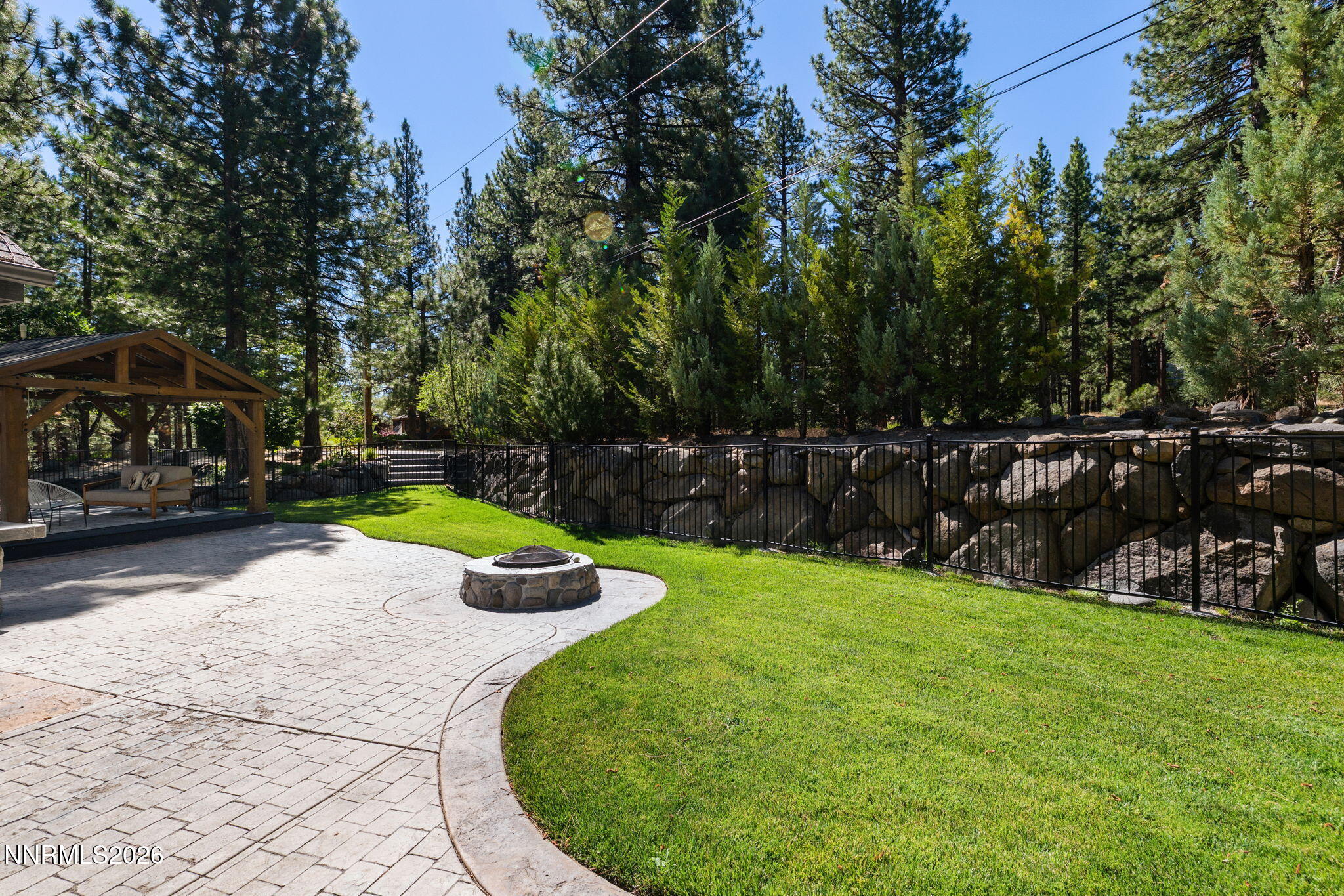 17010 Mountain Bluebird Drive Property Photo 45