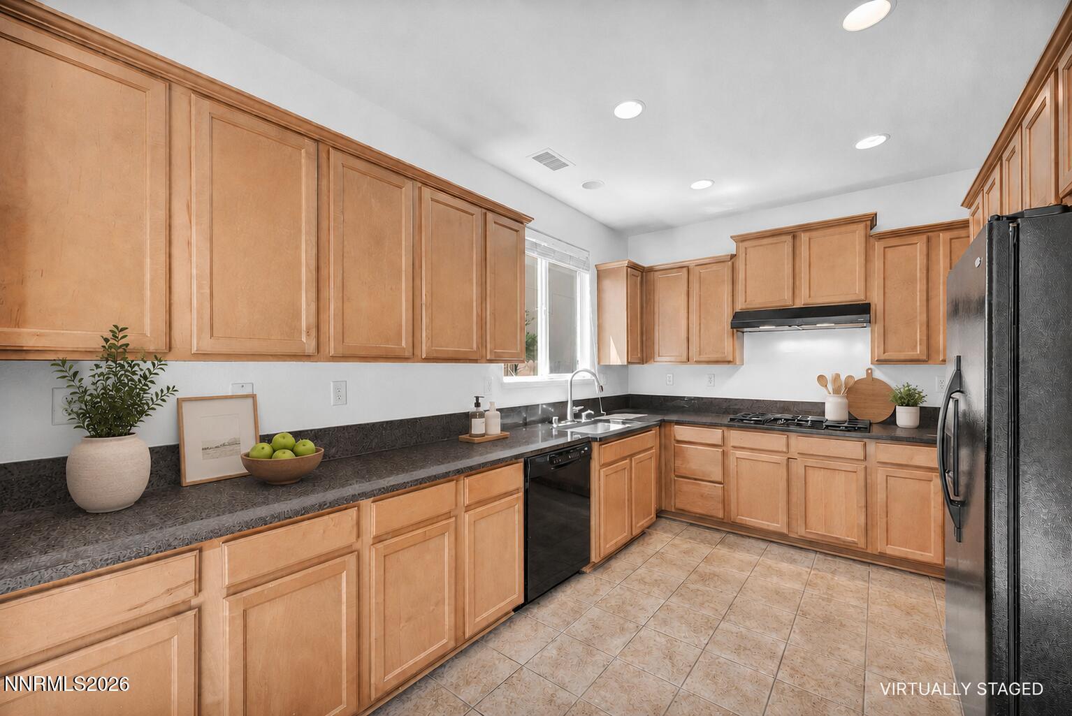 1910 Black Sand Drive Property Photo 12