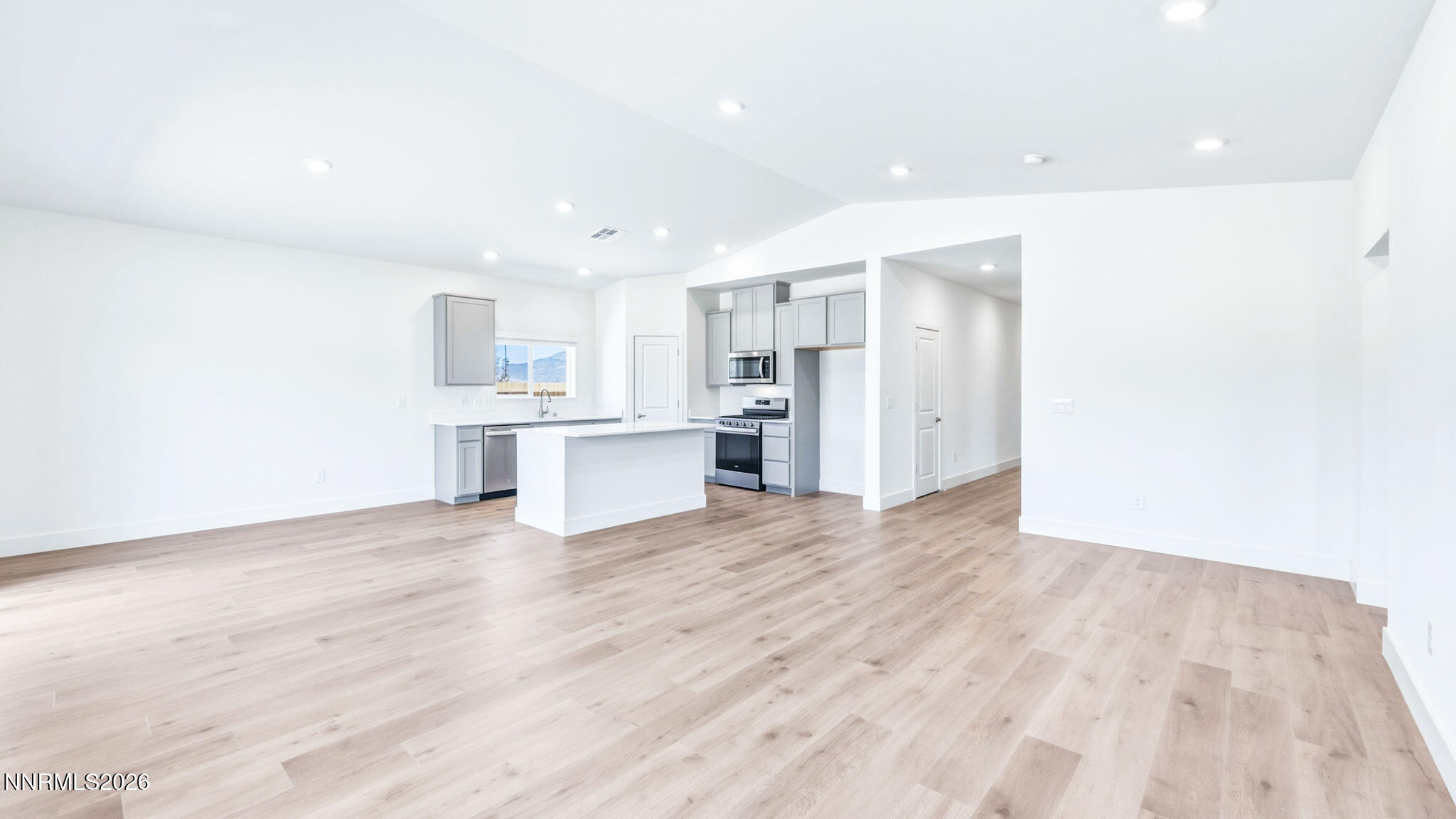 641 Capilano Court Property Photo 14