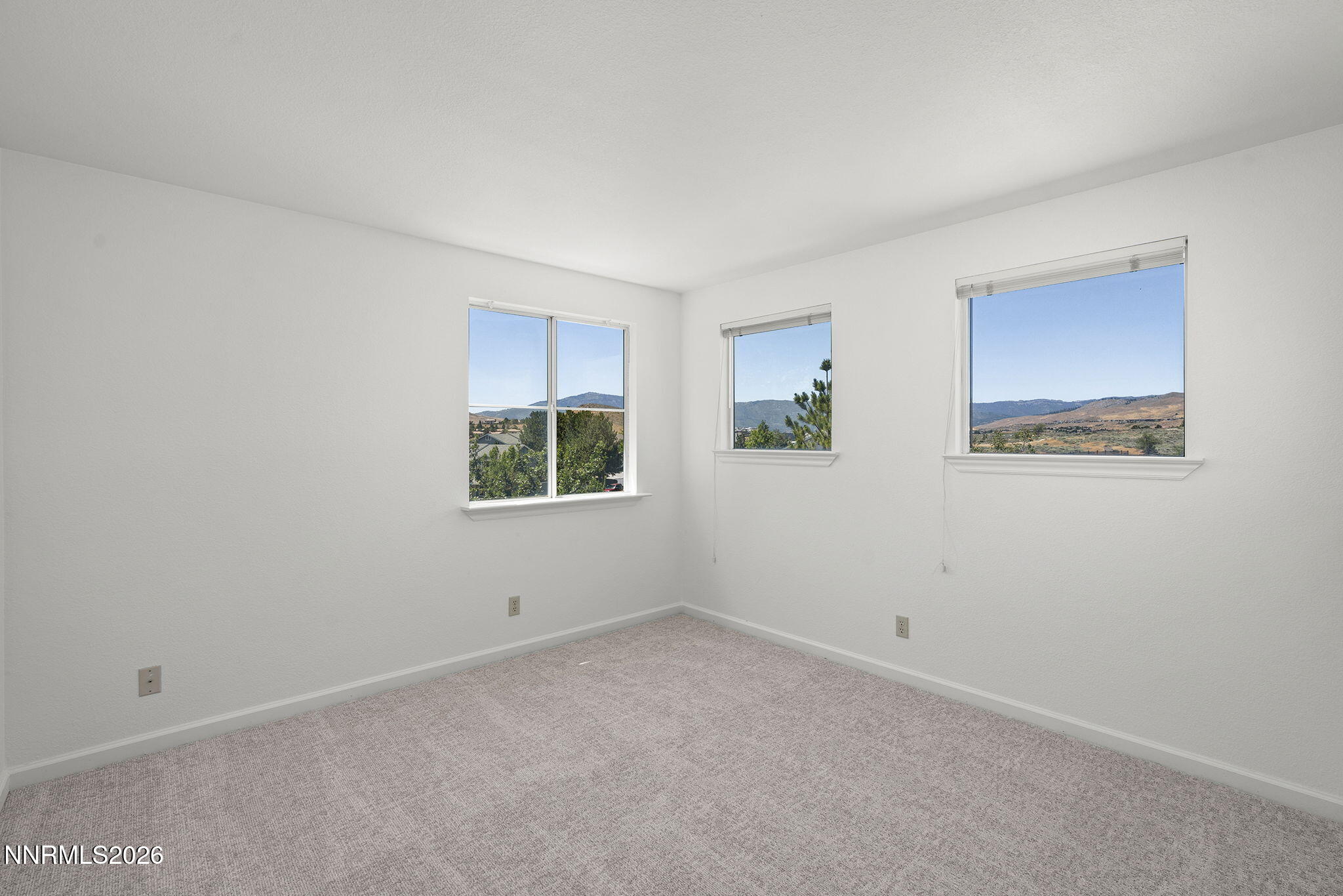 1840 Saturno Heights Drive Property Photo 10