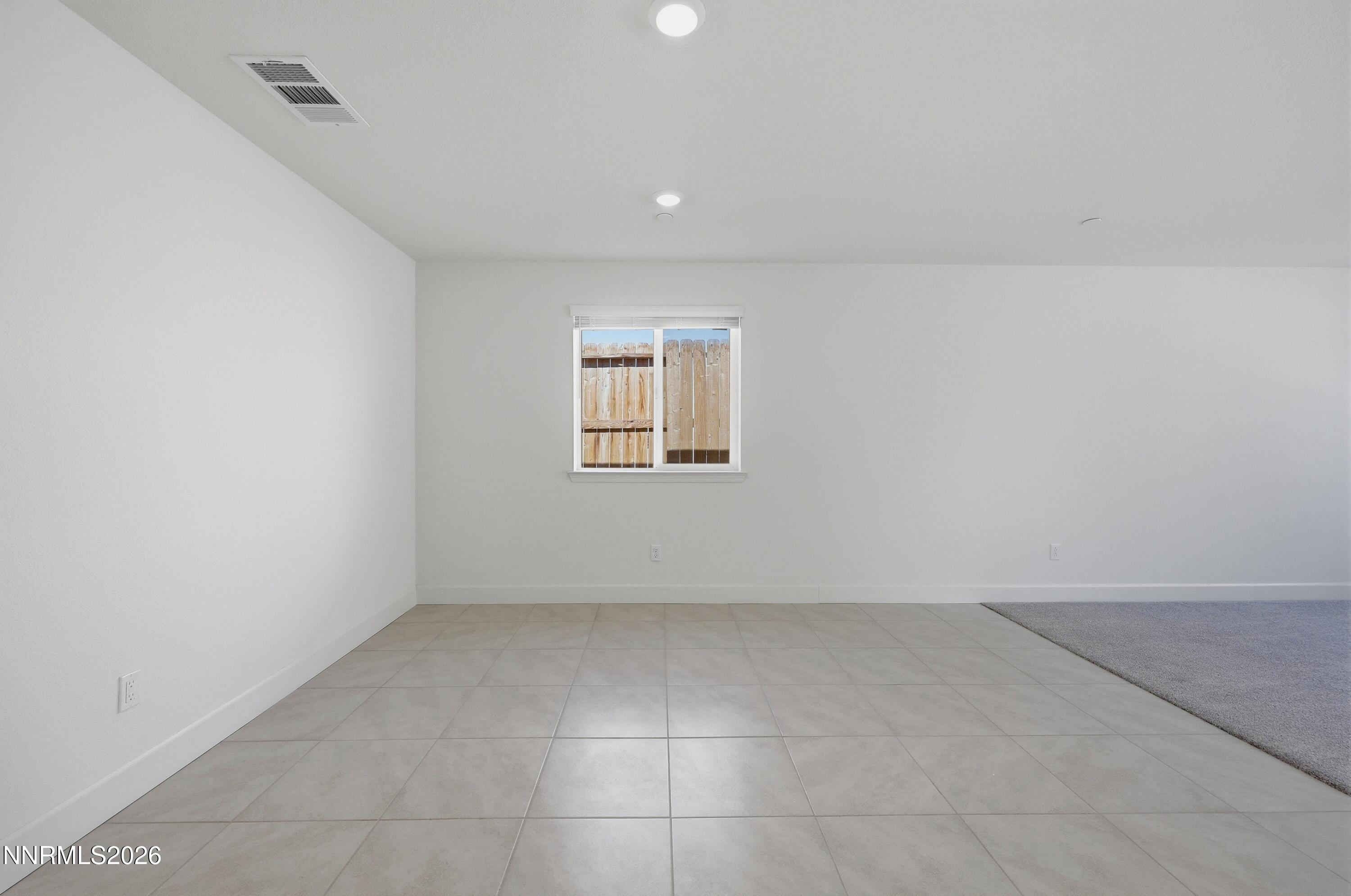 804 Cascade Range Drive Property Photo 12