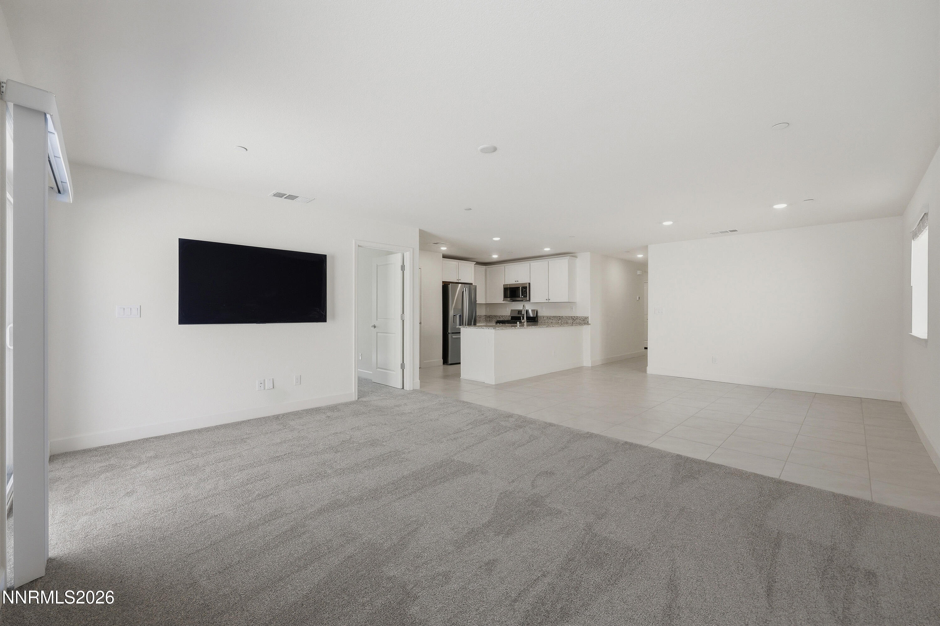804 Cascade Range Drive Property Photo 17