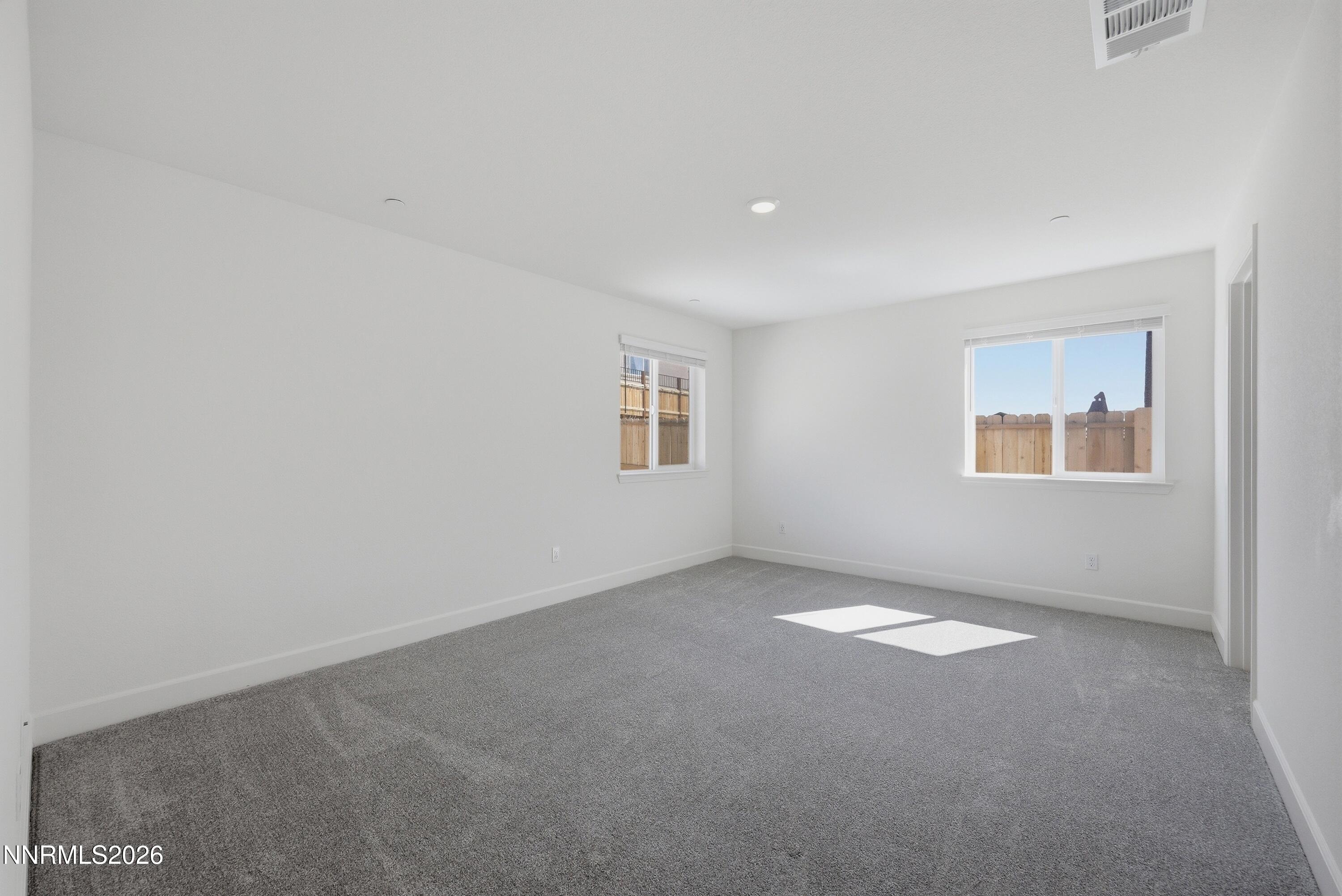 804 Cascade Range Drive Property Photo 20