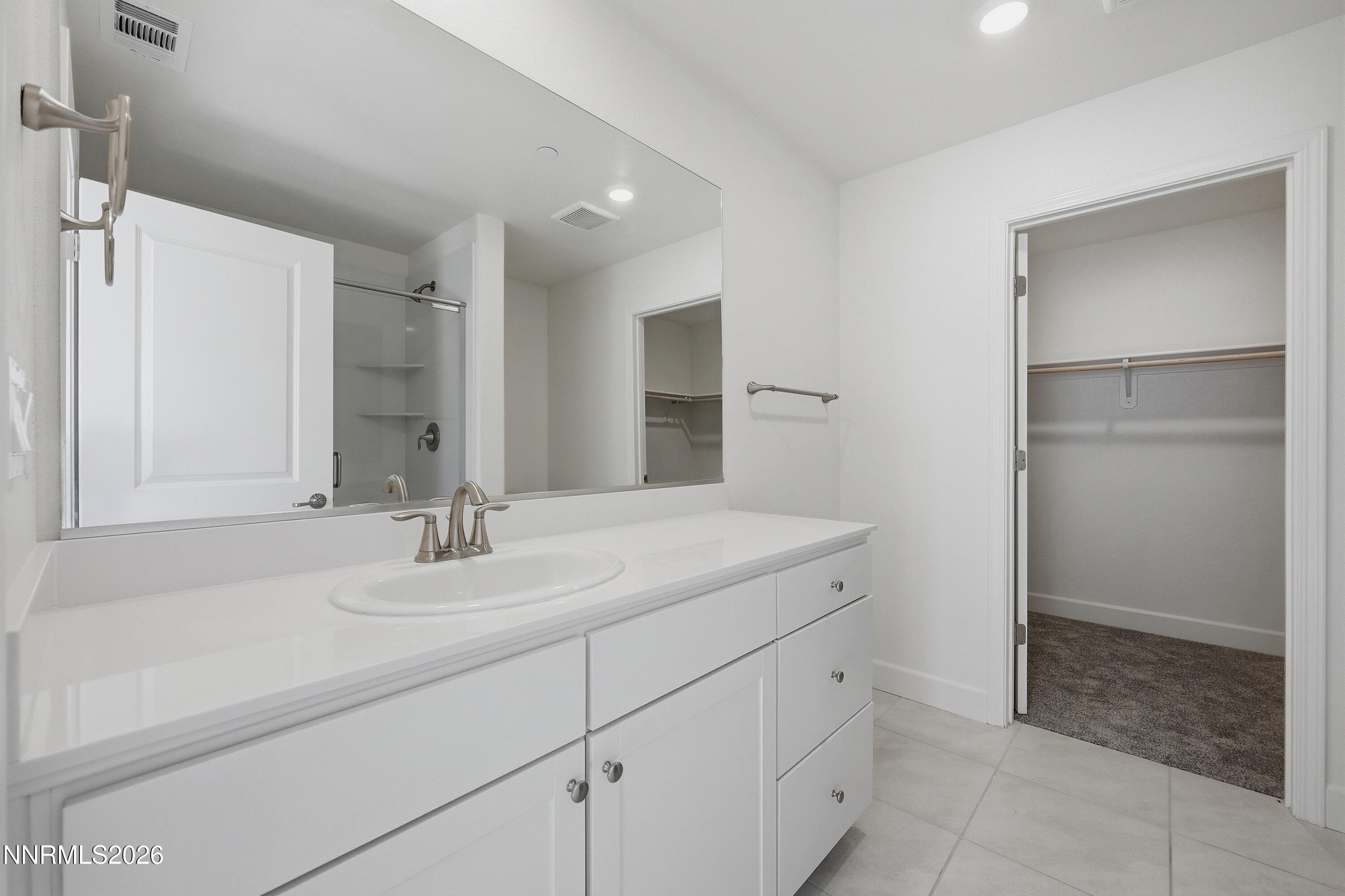 804 Cascade Range Drive Property Photo 23