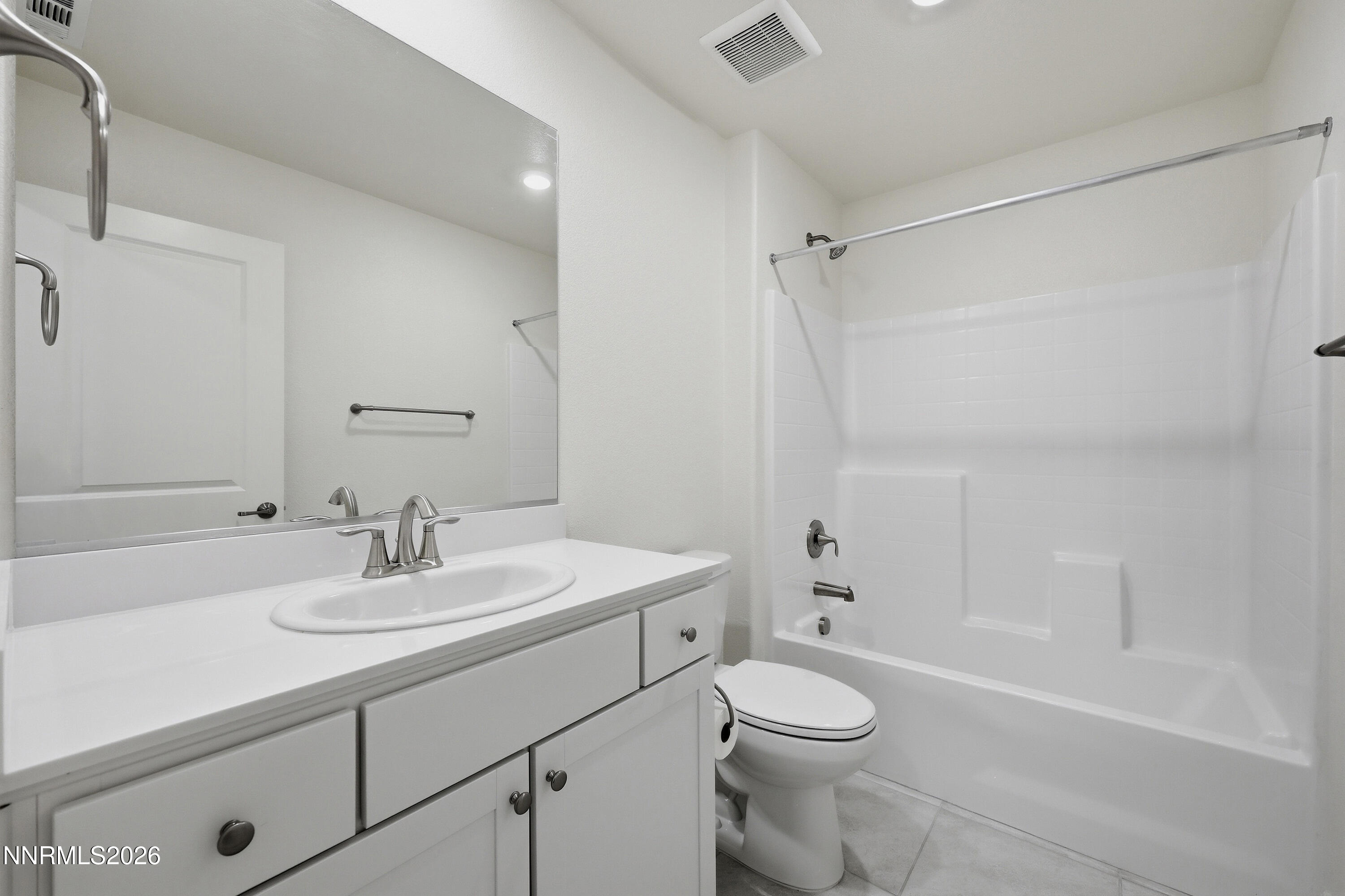 804 Cascade Range Drive Property Photo 33